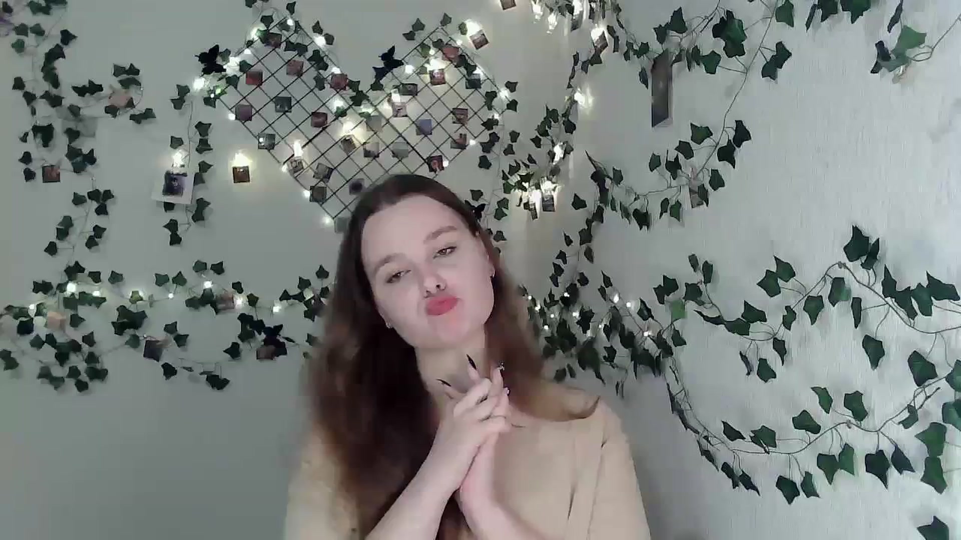 Gallery image thumbnail from New_Lina's myfreecams stream on, 01/14/2024, 15:21 image 12 of 20