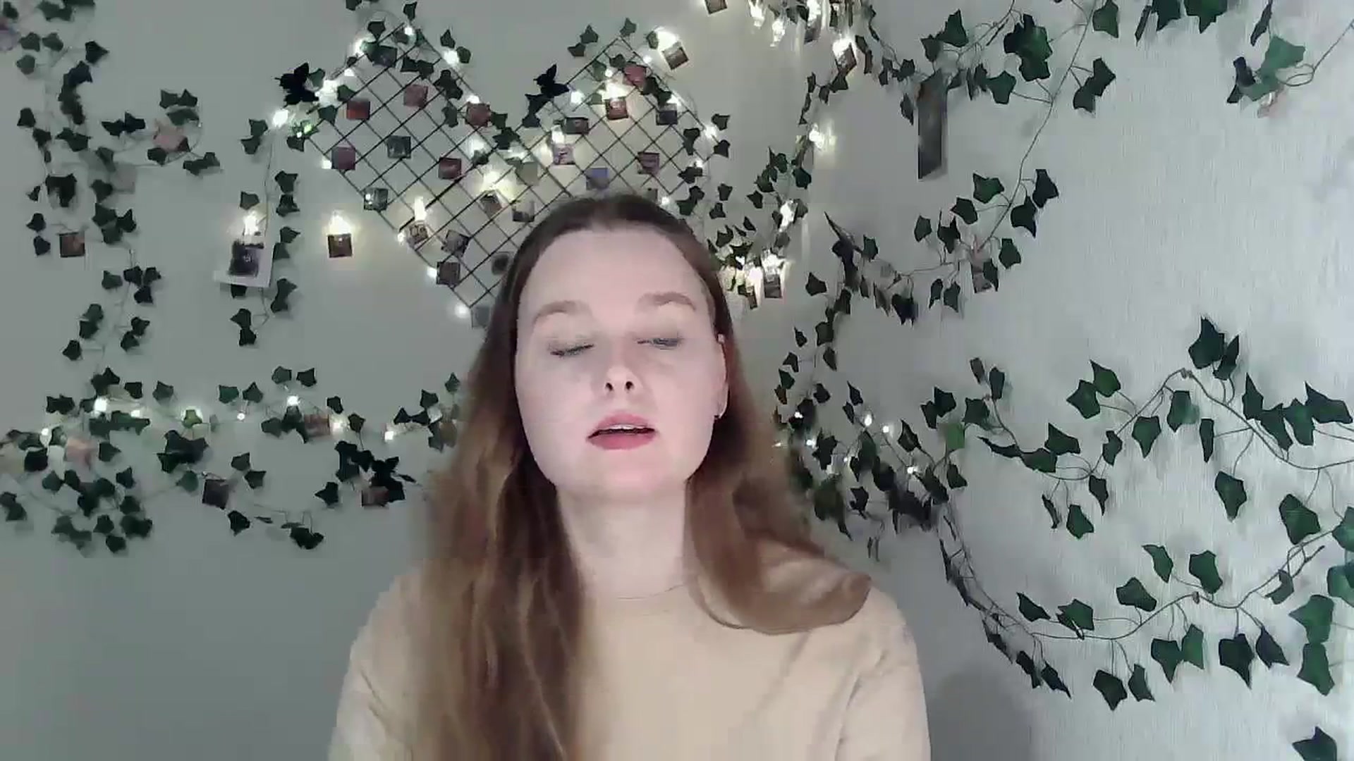 Gallery image thumbnail from New_Lina's myfreecams stream on, 01/14/2024, 15:21 image 10 of 20