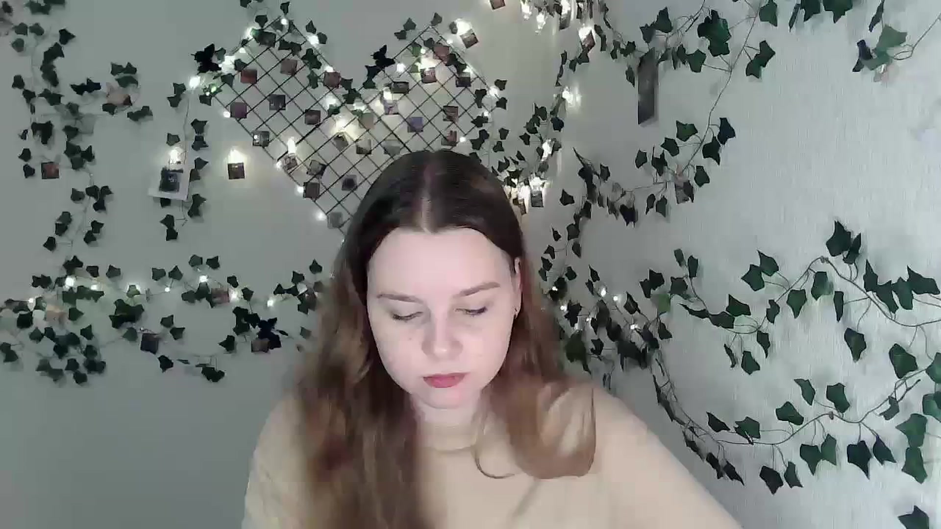 Gallery image thumbnail from New_Lina's myfreecams stream on, 01/14/2024, 15:21 image 13 of 20