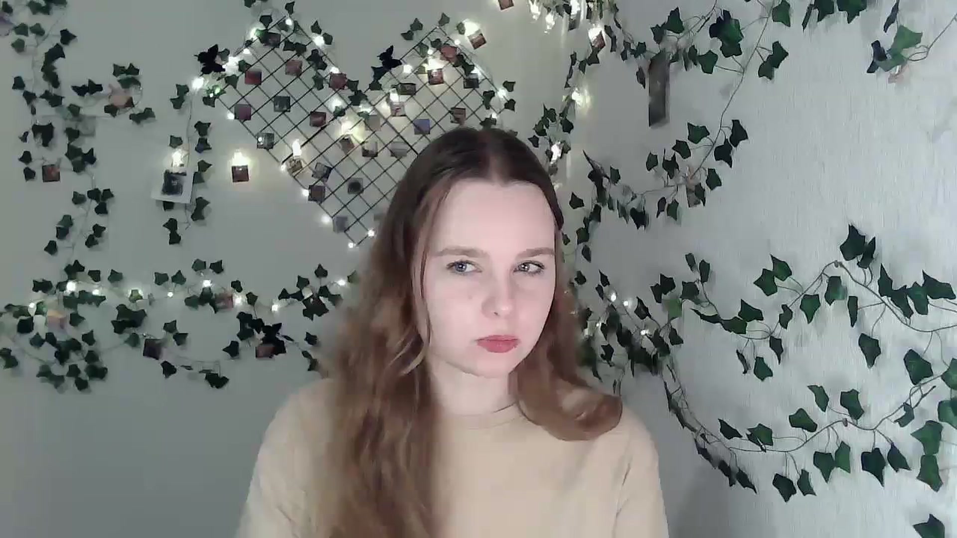 Gallery image thumbnail from New_Lina's myfreecams stream on, 01/14/2024, 15:21 image 7 of 20