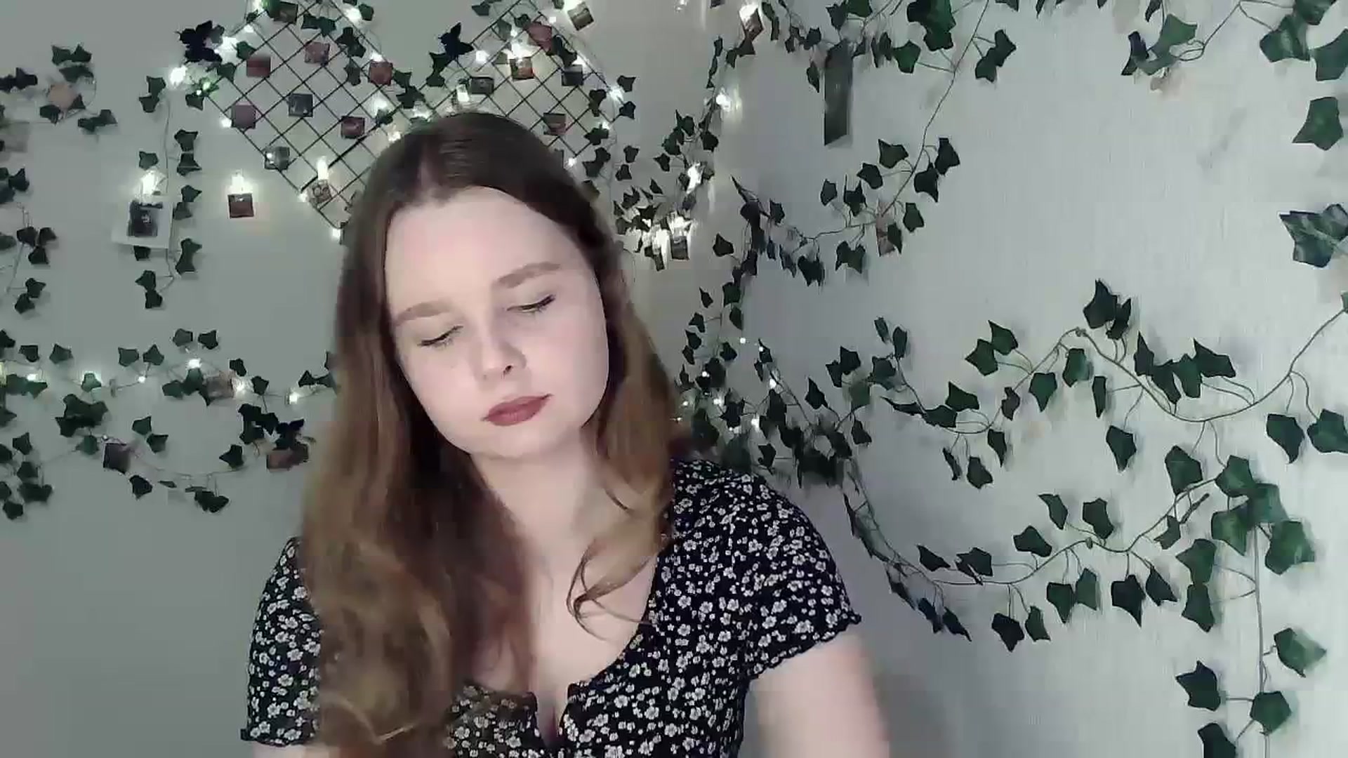 Gallery image thumbnail from New_Lina's myfreecams stream on, 01/31/2024, 18:09 image 2 of 20