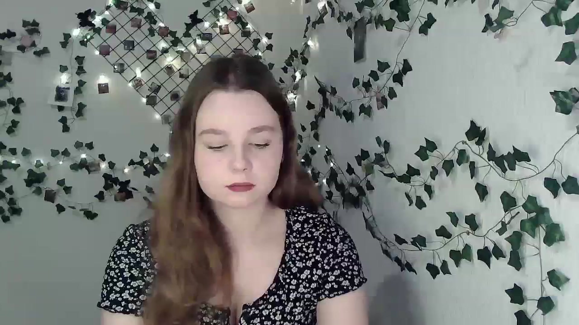 Gallery image thumbnail from New_Lina's myfreecams stream on, 01/31/2024, 18:09 image 8 of 20