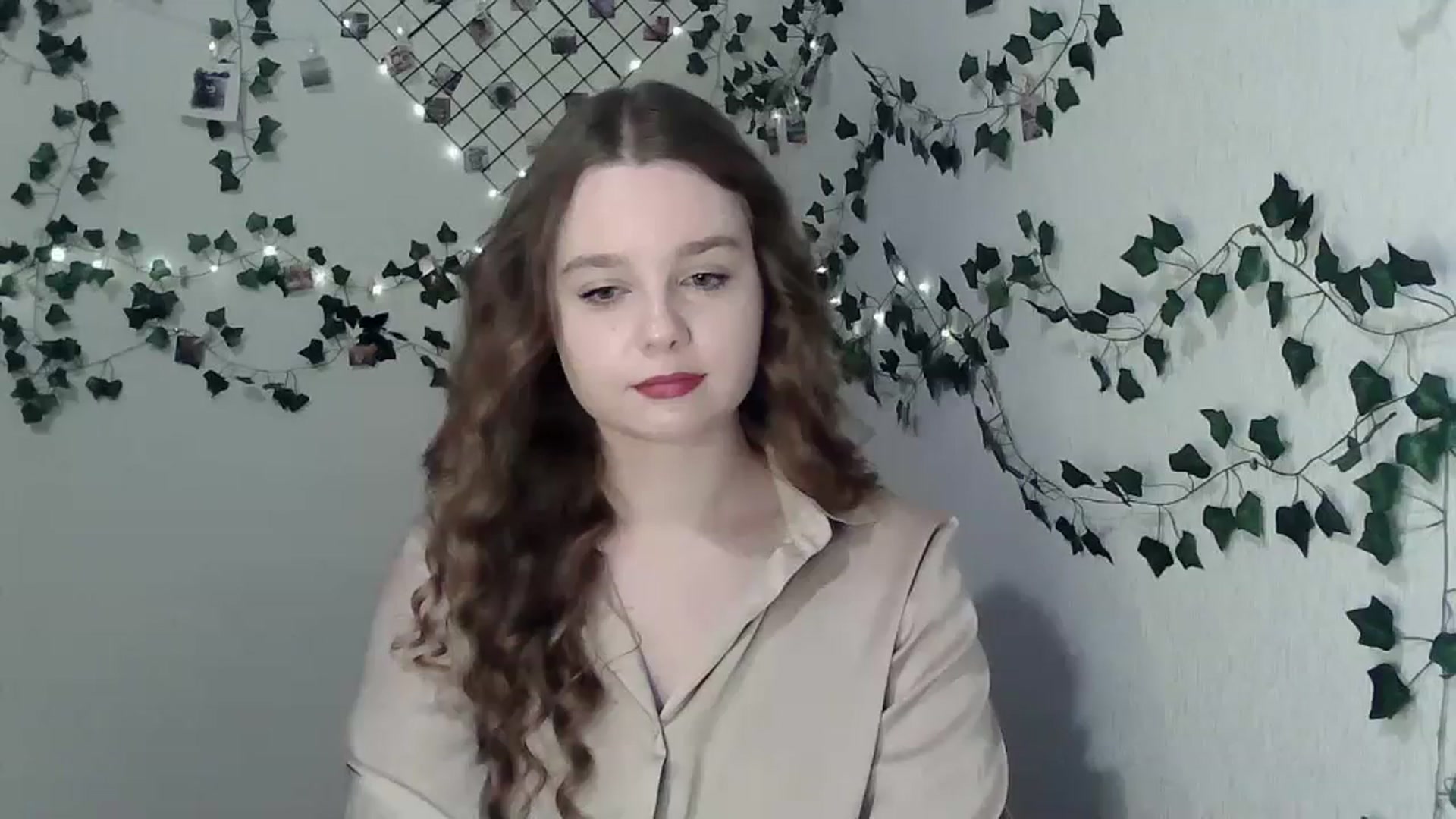 Gallery image thumbnail from New_Lina's myfreecams stream on, 02/13/2024, 19:40 image 6 of 20