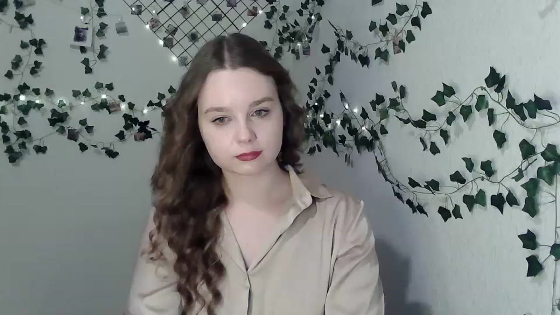 Gallery image thumbnail from New_Lina's myfreecams stream on, 02/13/2024, 19:40 image 17 of 20