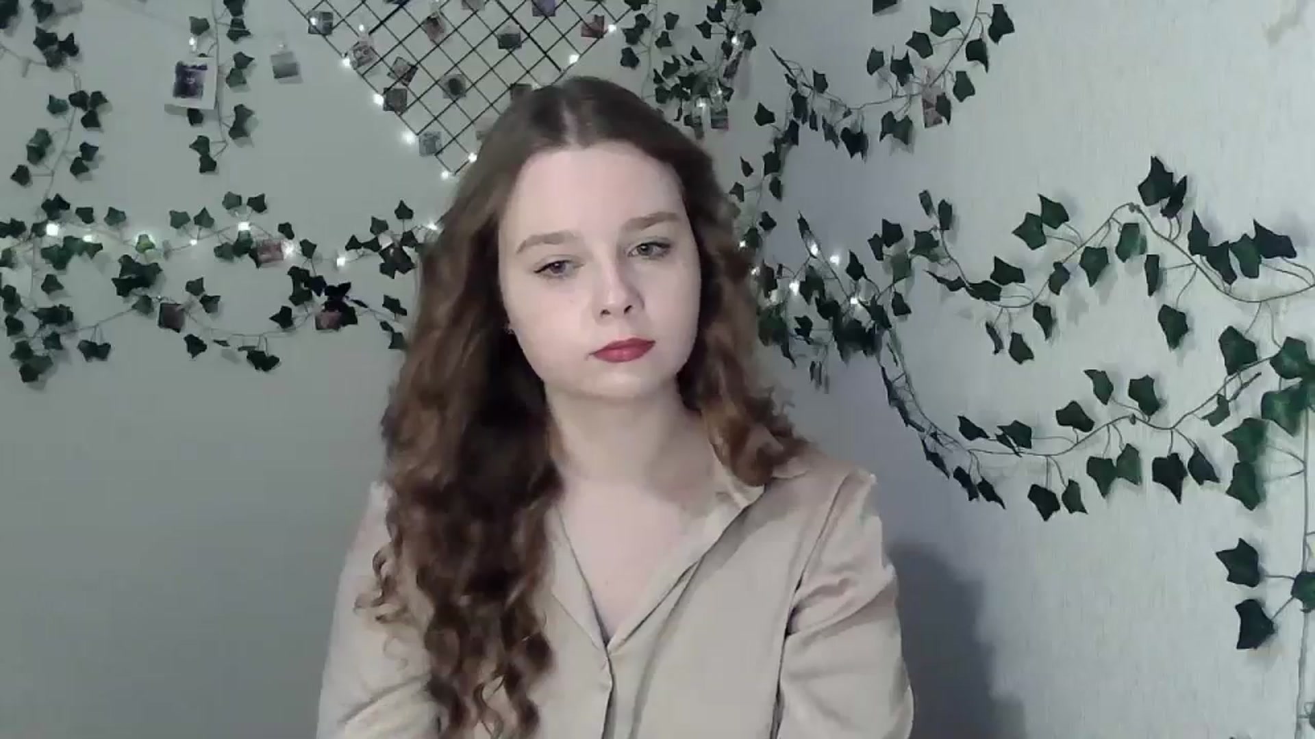 Gallery image thumbnail from New_Lina's myfreecams stream on, 02/13/2024, 19:40 image 12 of 20