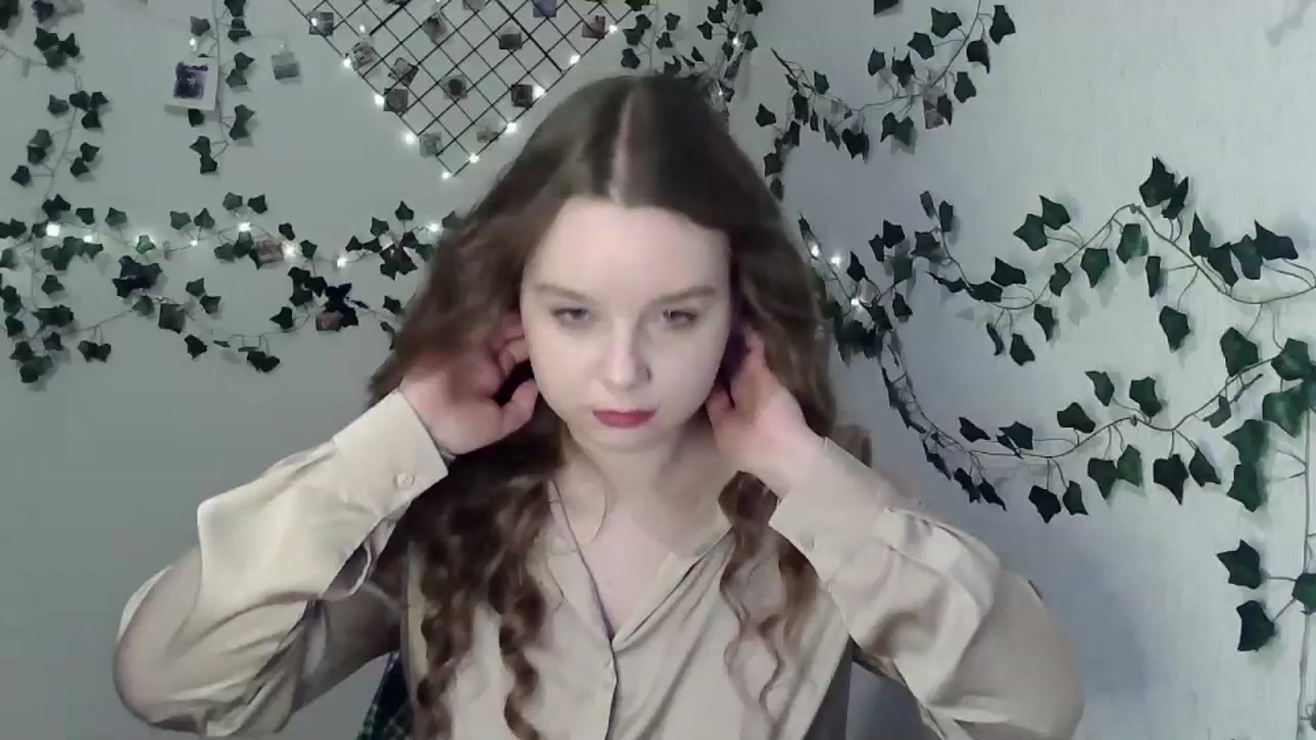 Gallery image thumbnail from New_Lina's myfreecams stream on, 02/13/2024, 19:40 image 1 of 20
