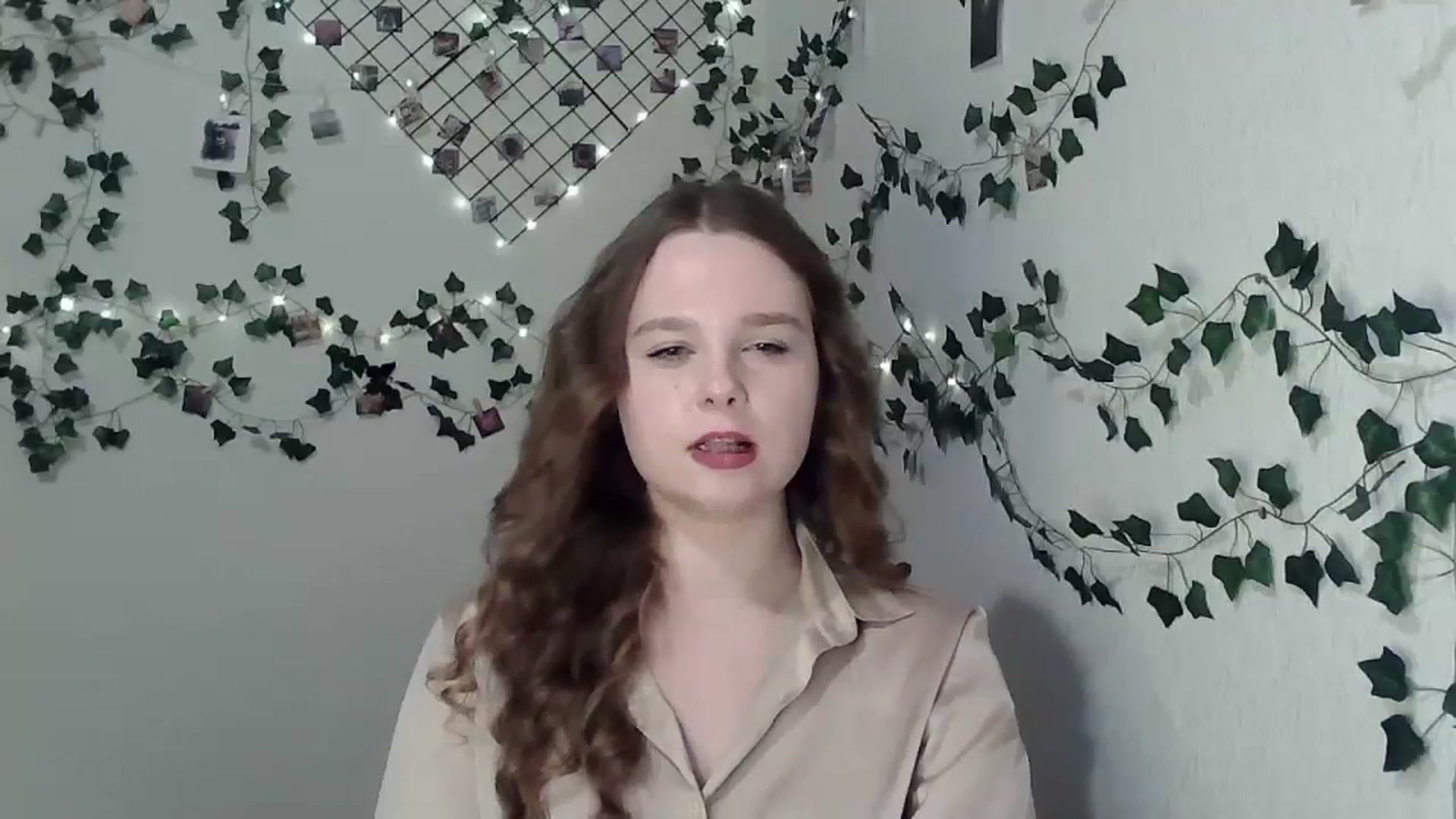 Gallery image thumbnail from New_Lina's myfreecams stream on, 02/13/2024, 21:27 image 3 of 20
