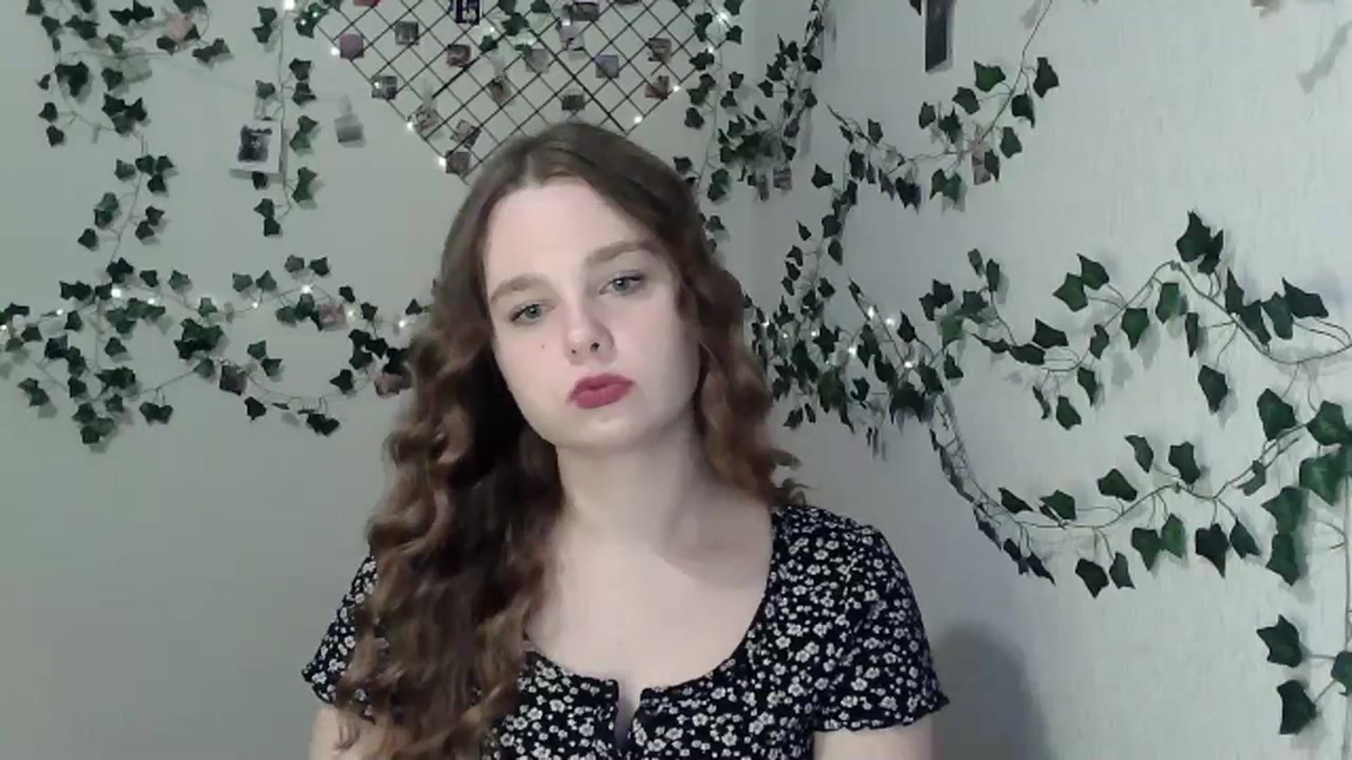 Gallery image thumbnail from New_Lina's myfreecams stream on, 02/16/2024, 21:35 image 2 of 20