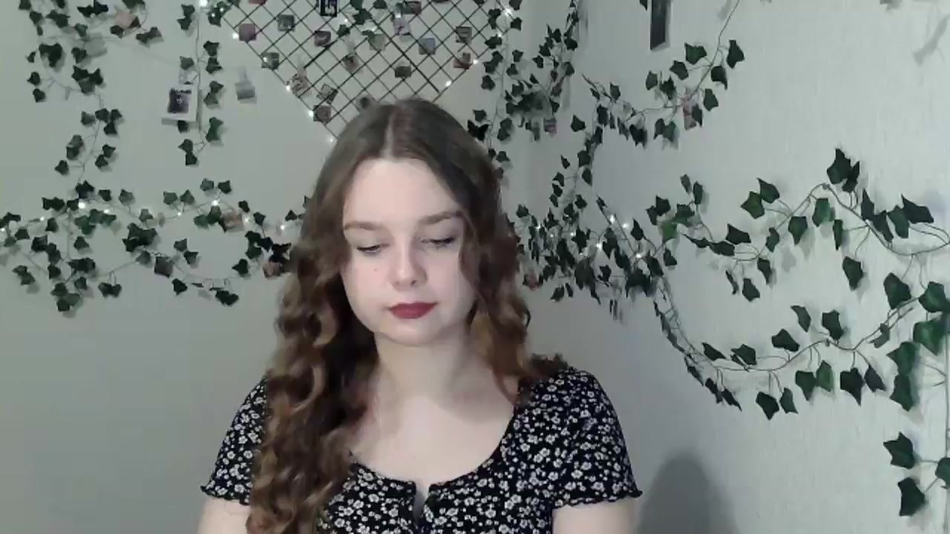 Gallery image thumbnail from New_Lina's myfreecams stream on, 02/16/2024, 21:35 image 7 of 20