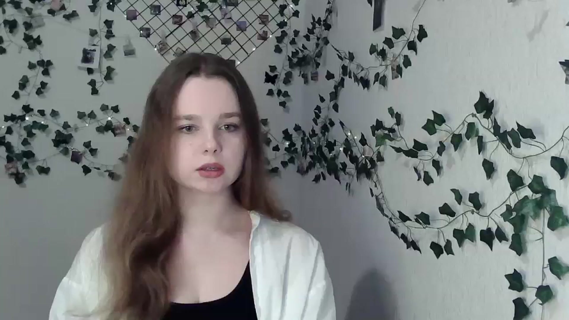 Gallery image thumbnail from New_Lina's myfreecams stream on, 02/26/2024, 19:28 image 10 of 20