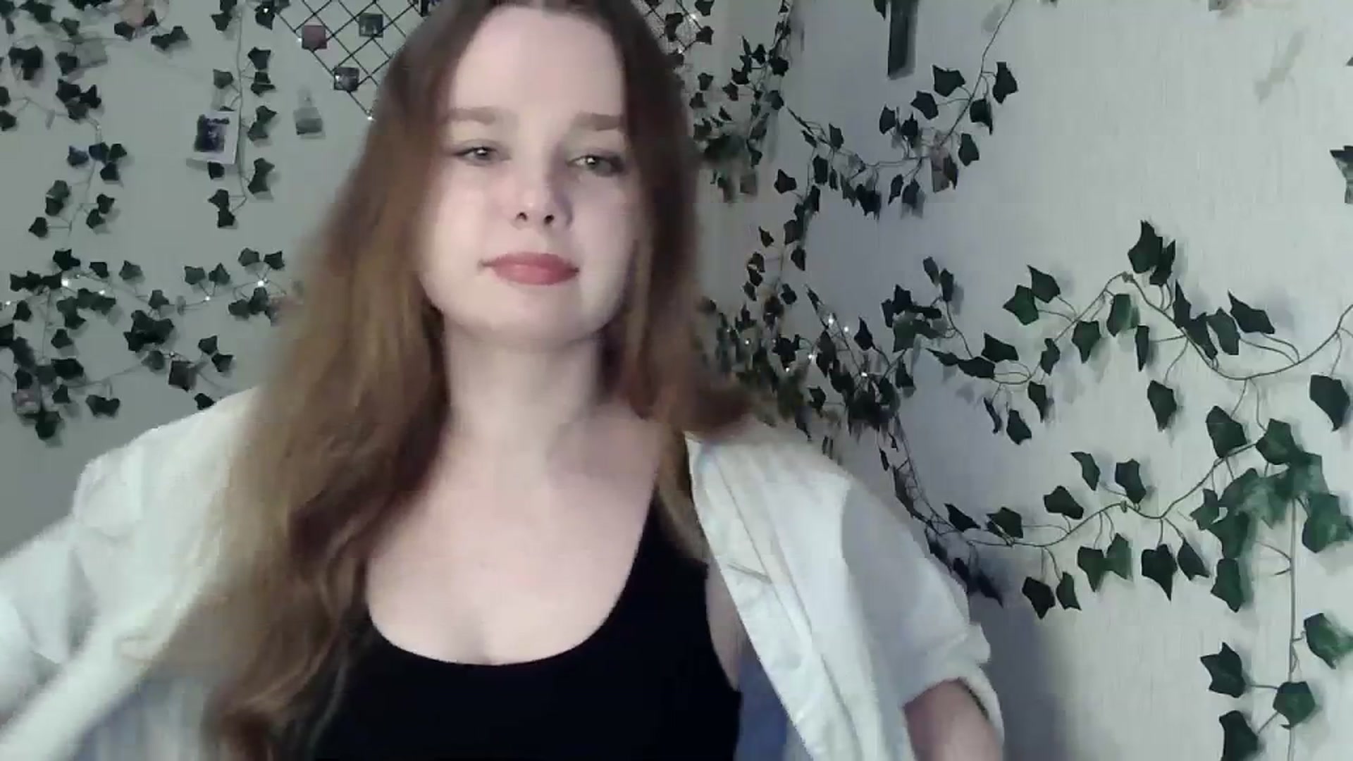 Gallery image thumbnail from New_Lina's myfreecams stream on, 02/26/2024, 19:28 image 12 of 20