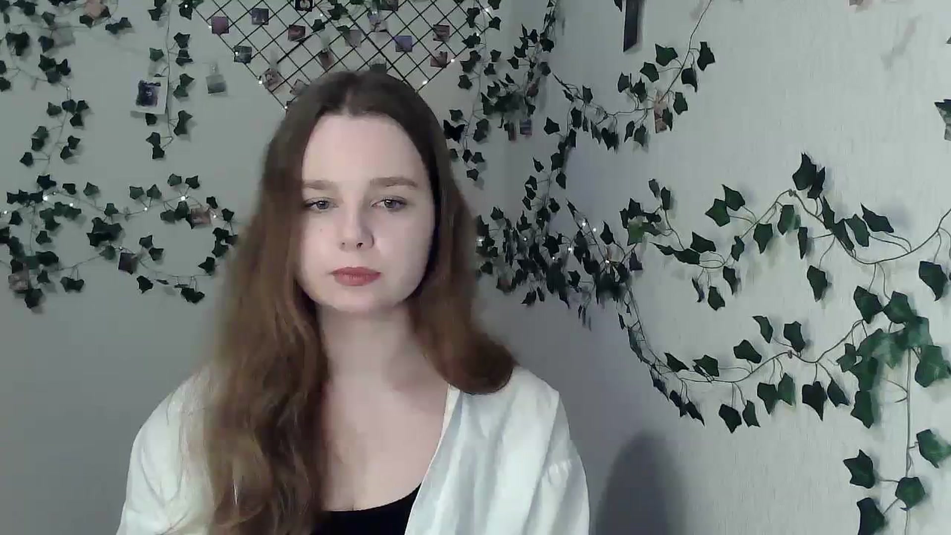 Gallery image thumbnail from New_Lina's myfreecams stream on, 02/26/2024, 21:14 image 14 of 20