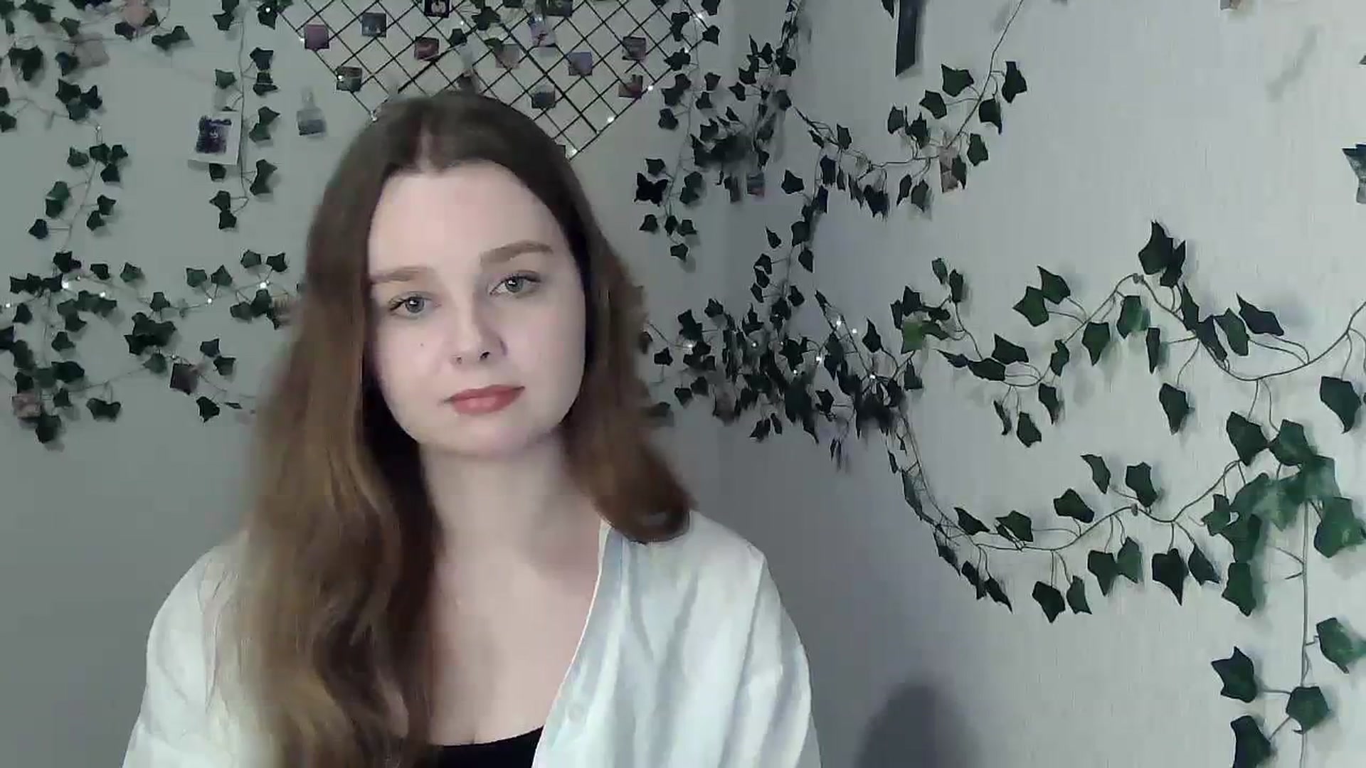 Gallery image thumbnail from New_Lina's myfreecams stream on, 02/26/2024, 21:14 image 10 of 20