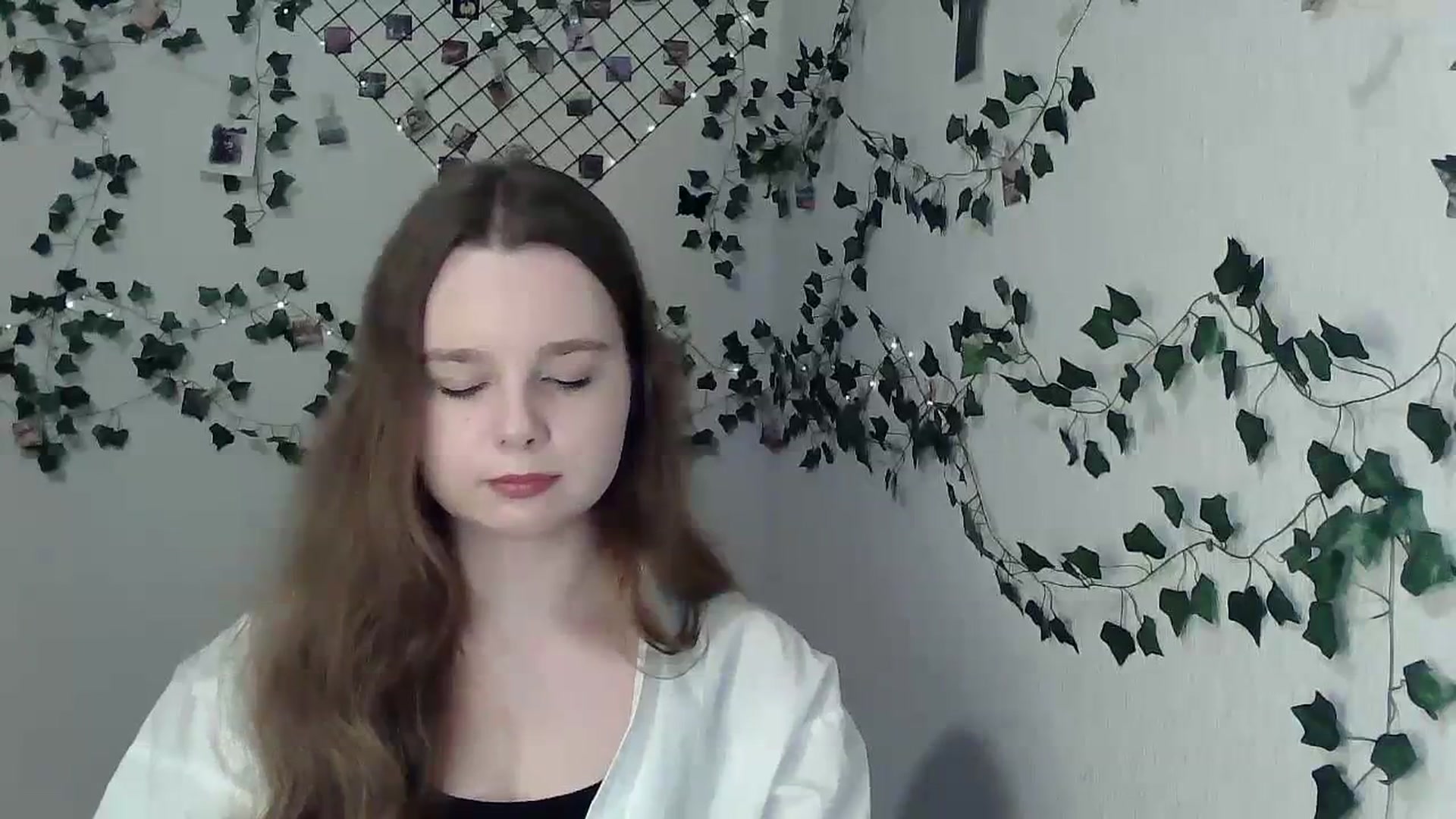 Gallery image thumbnail from New_Lina's myfreecams stream on, 02/26/2024, 21:14 image 6 of 20