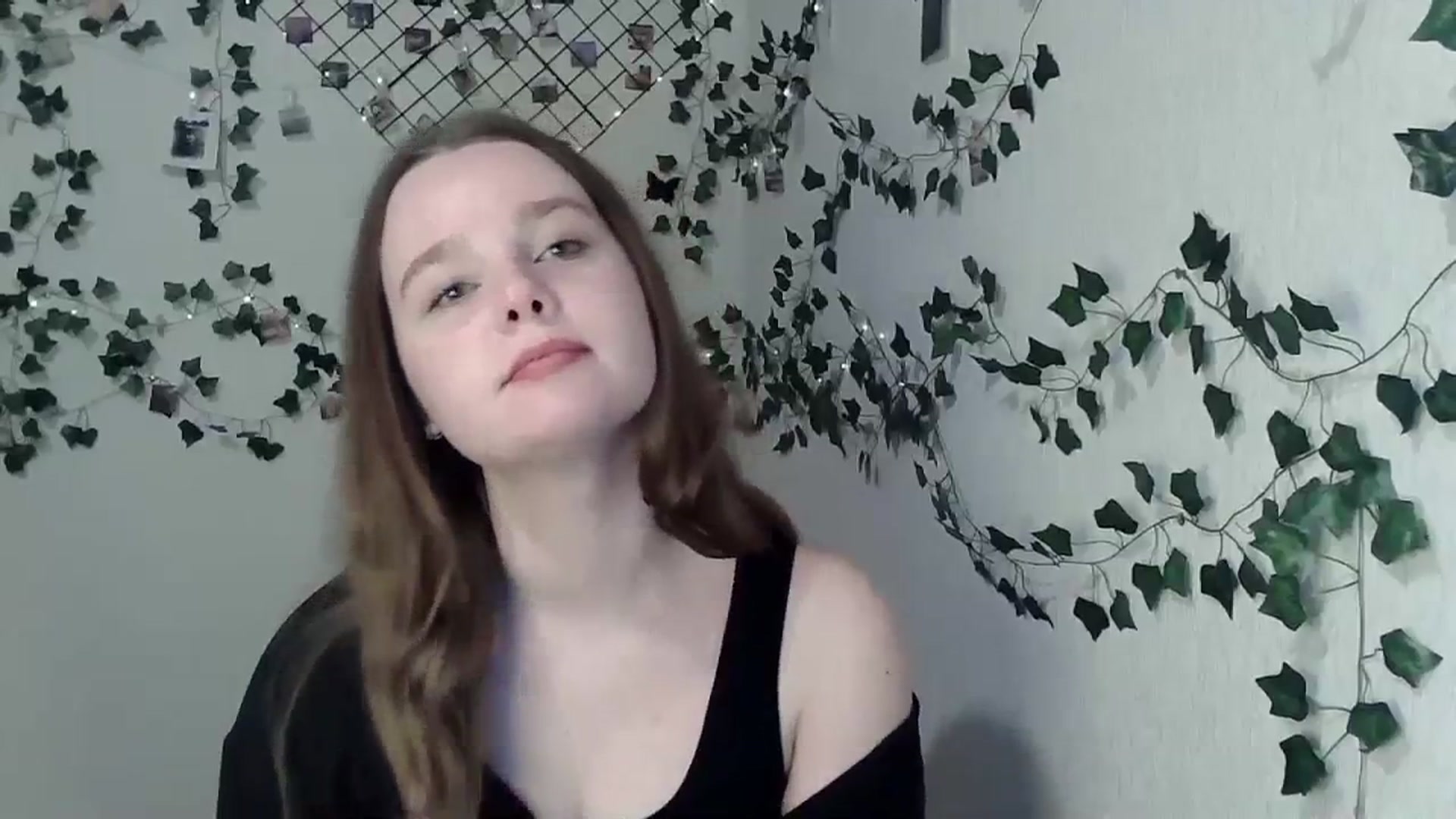 Gallery image thumbnail from New_Lina's myfreecams stream on, 02/29/2024, 22:28 image 16 of 20