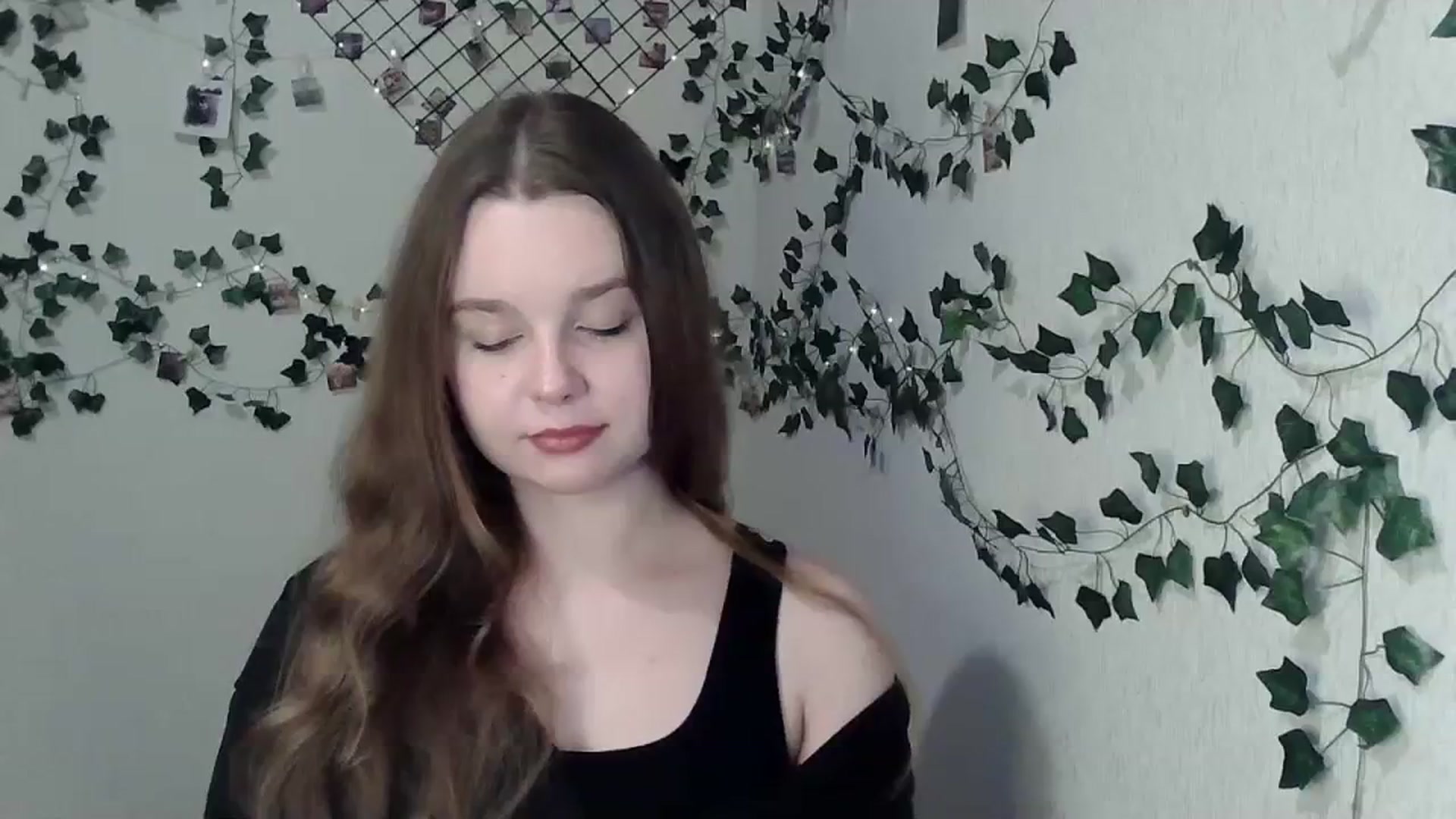 Gallery image thumbnail from New_Lina's myfreecams stream on, 02/29/2024, 22:28 image 9 of 20