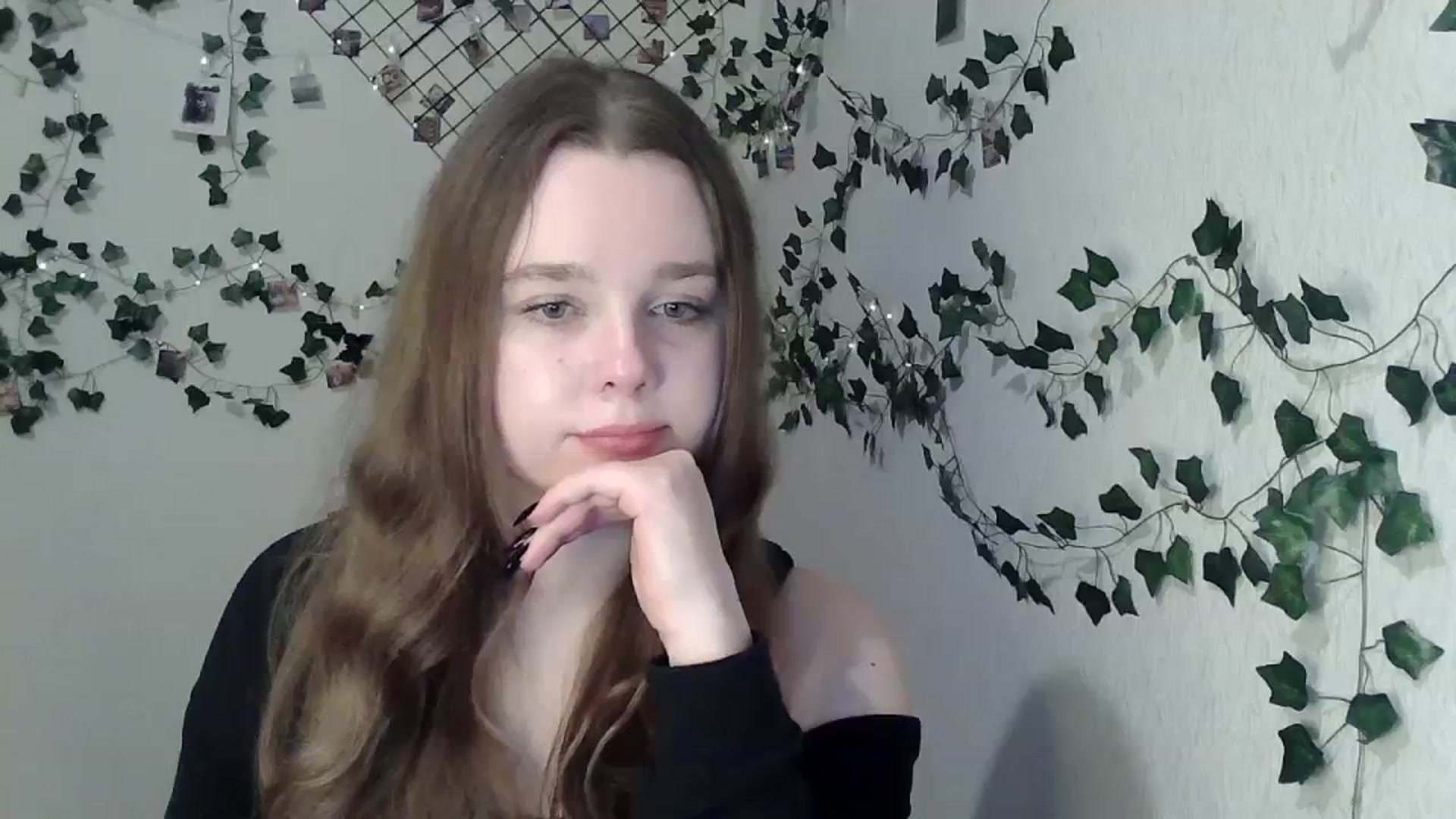 Gallery image thumbnail from New_Lina's myfreecams stream on, 02/29/2024, 22:28 image 6 of 20