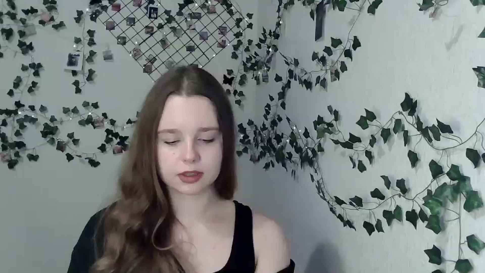 Gallery image thumbnail from New_Lina's myfreecams stream on, 02/29/2024, 22:28 image 19 of 20