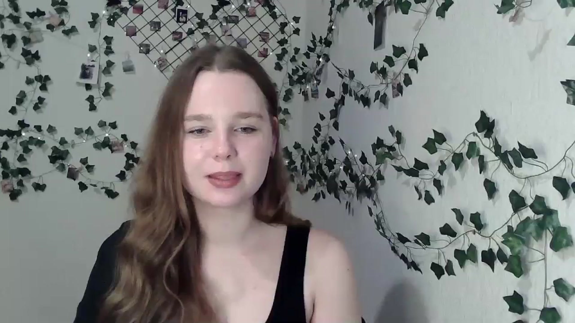 Gallery image thumbnail from New_Lina's myfreecams stream on, 02/29/2024, 23:09 image 14 of 20