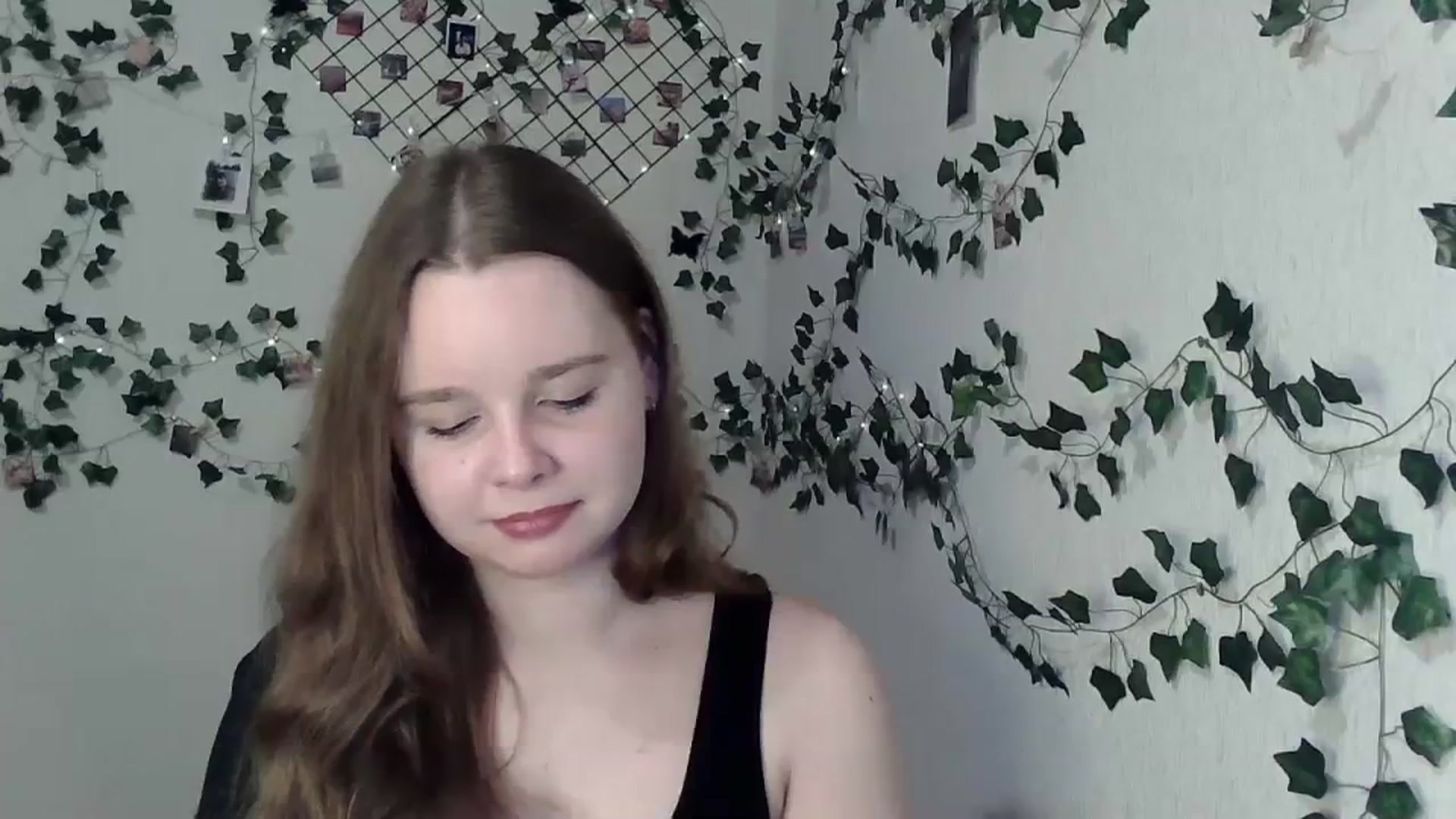 Gallery image thumbnail from New_Lina's myfreecams stream on, 02/29/2024, 23:09 image 20 of 20