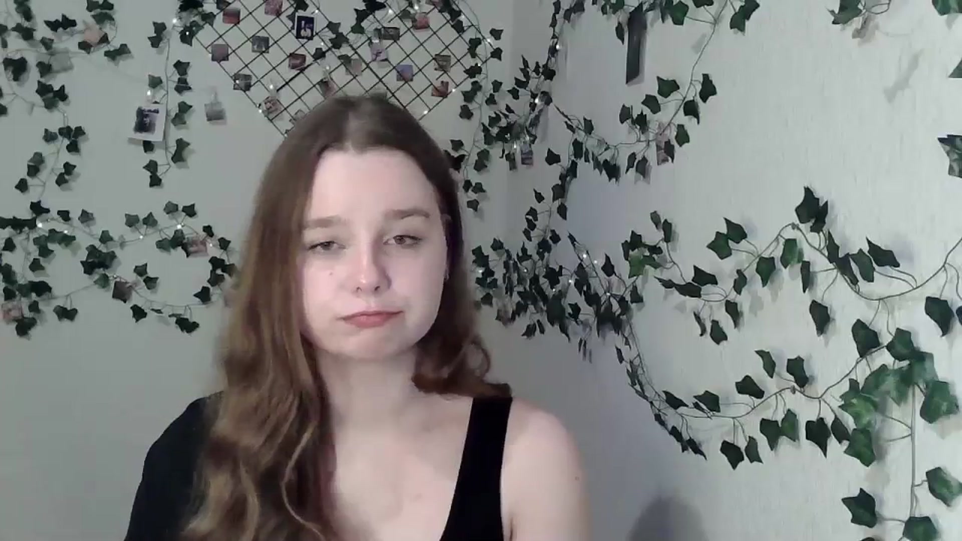 Gallery image thumbnail from New_Lina's myfreecams stream on, 02/29/2024, 23:09 image 18 of 20