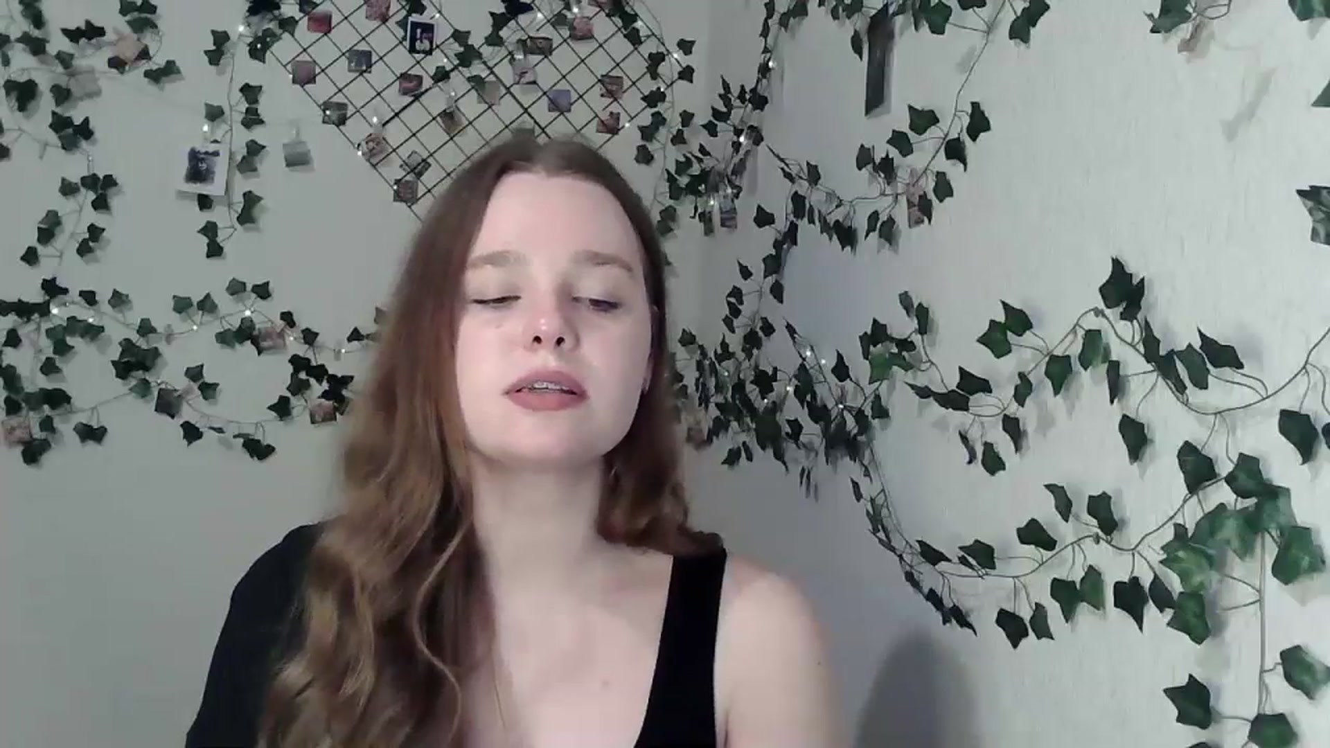 Gallery image thumbnail from New_Lina's myfreecams stream on, 02/29/2024, 23:09 image 17 of 20