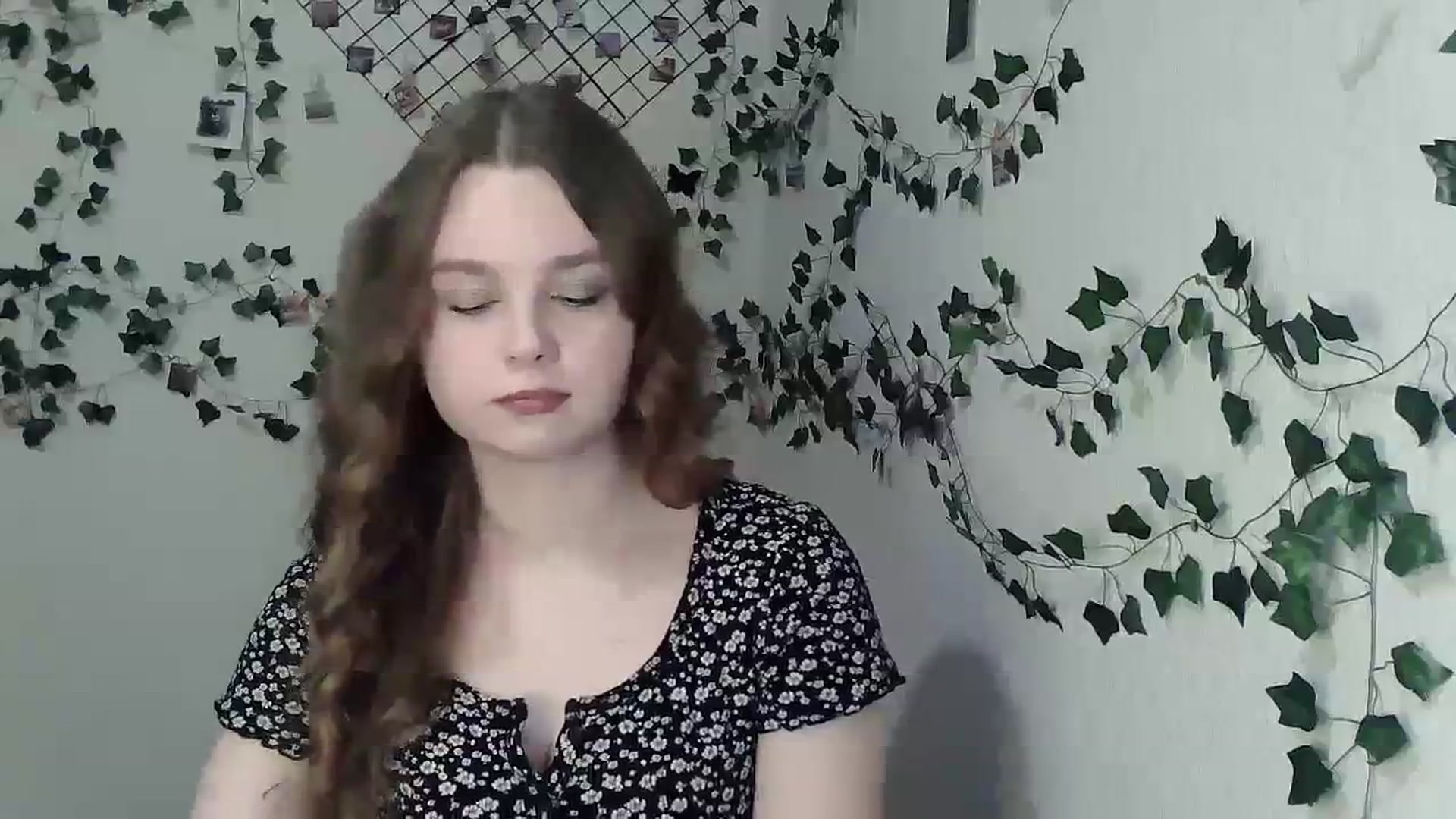 Gallery image thumbnail from New_Lina's myfreecams stream on, 03/01/2024, 19:12 image 6 of 20