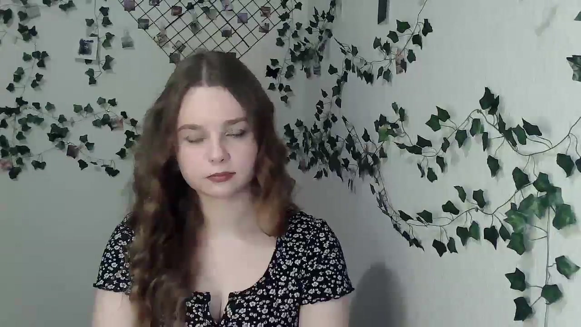 Gallery image thumbnail from New_Lina's myfreecams stream on, 03/01/2024, 19:12 image 12 of 20