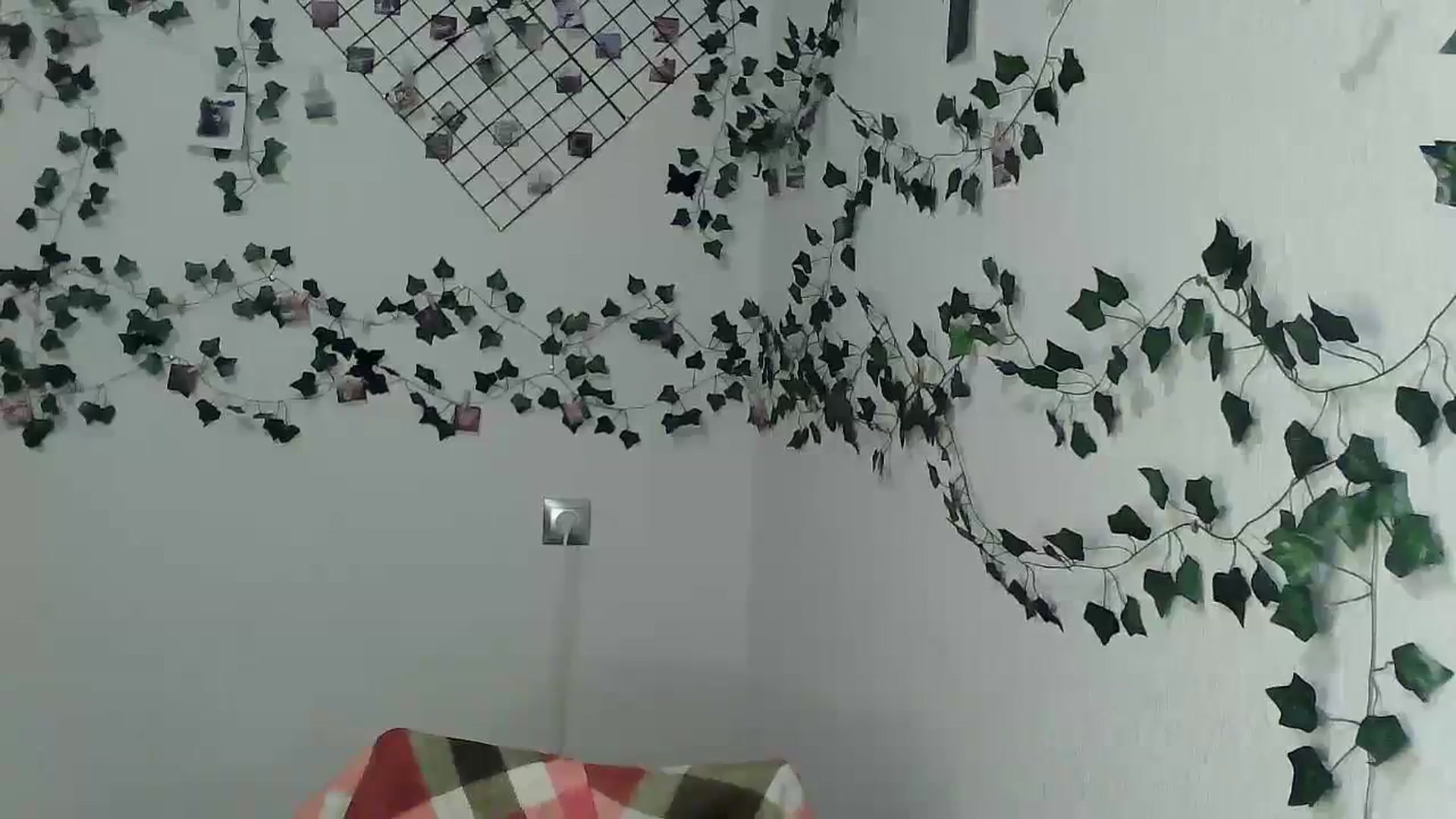 Gallery image thumbnail from New_Lina's myfreecams stream on, 03/01/2024, 19:12 image 9 of 20