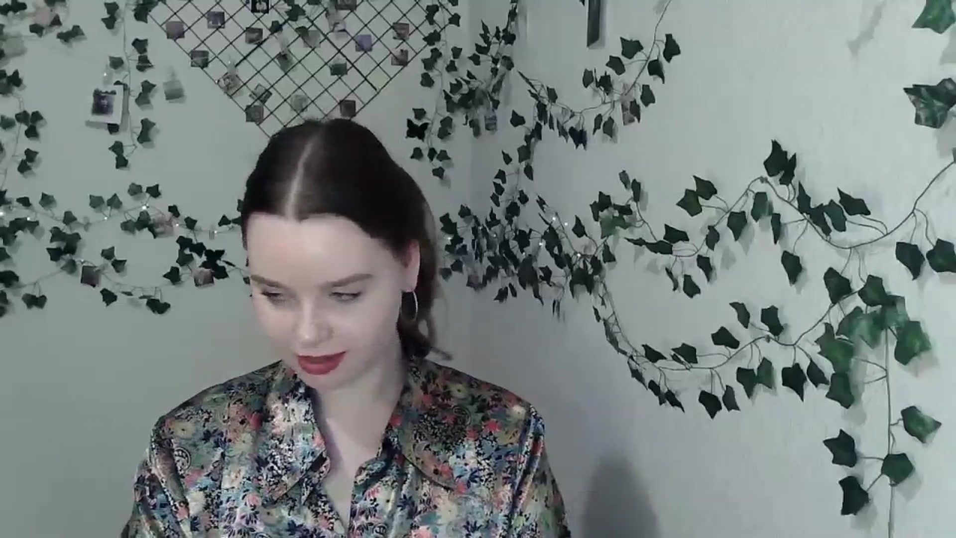 Gallery image thumbnail from New_Lina's myfreecams stream on, 03/13/2024, 21:56 image 14 of 20