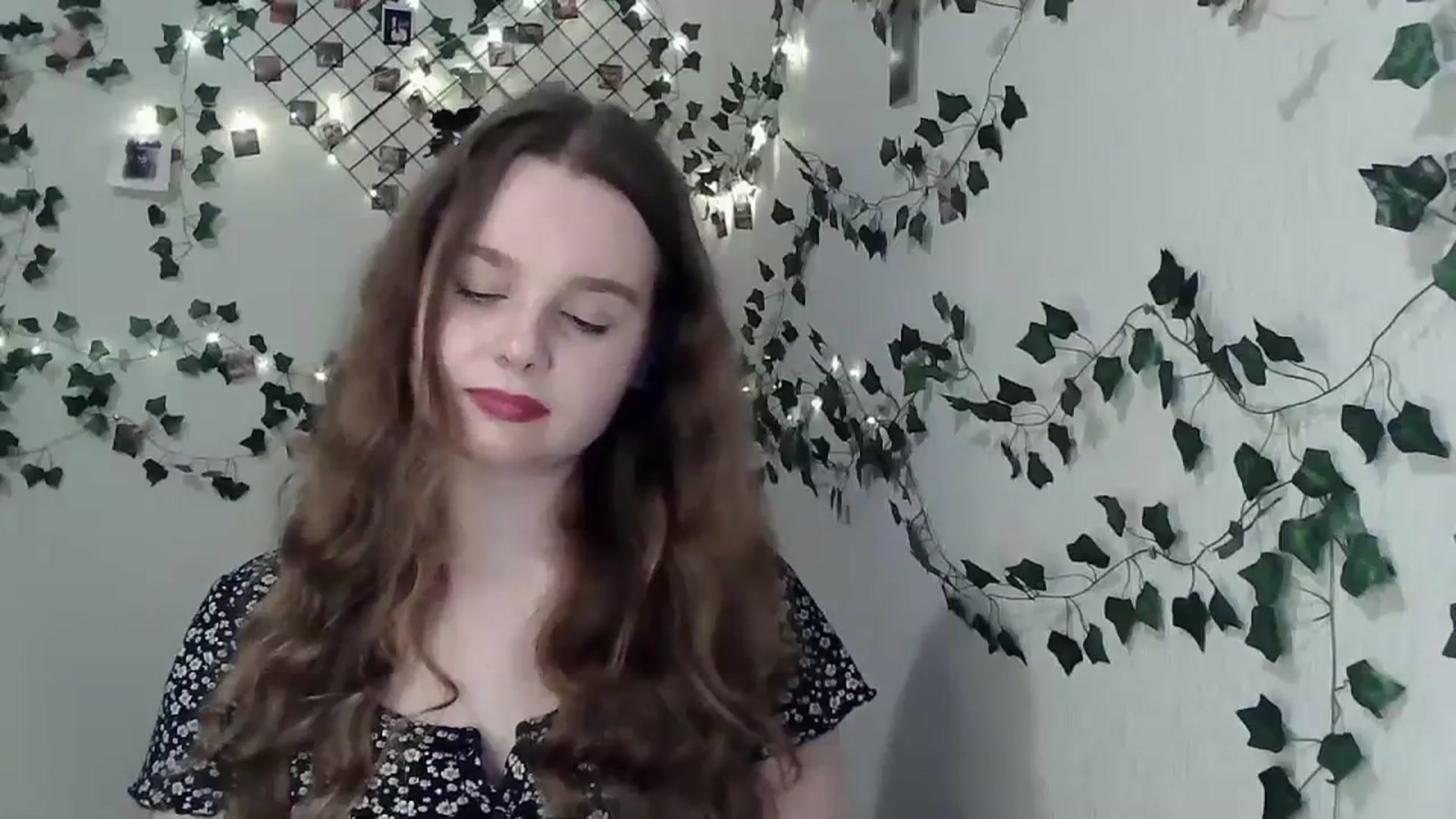 Gallery image thumbnail from New_Lina's myfreecams stream on, 03/24/2024, 21:54 image 7 of 20