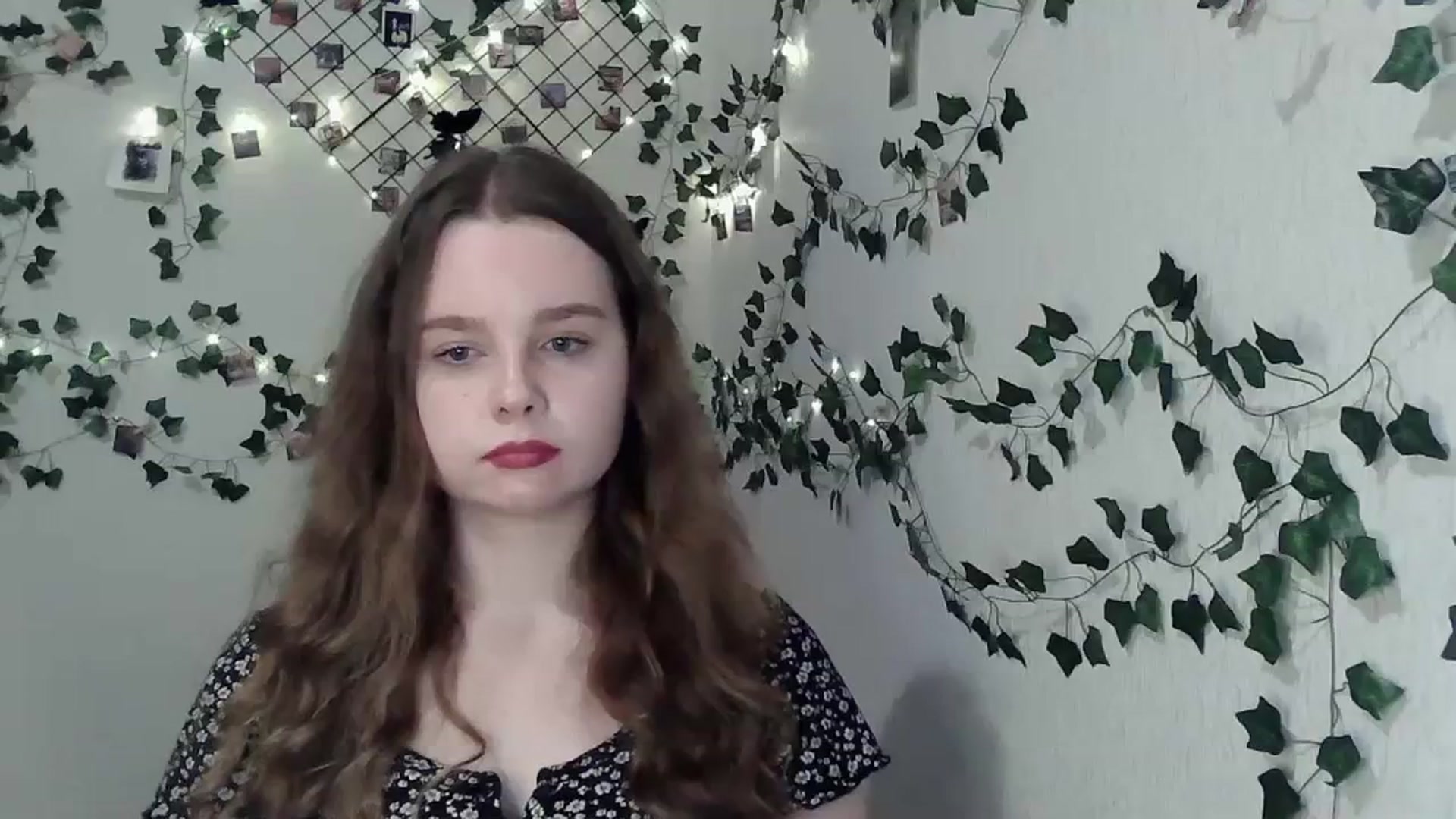 Gallery image thumbnail from New_Lina's myfreecams stream on, 03/24/2024, 21:54 image 16 of 20