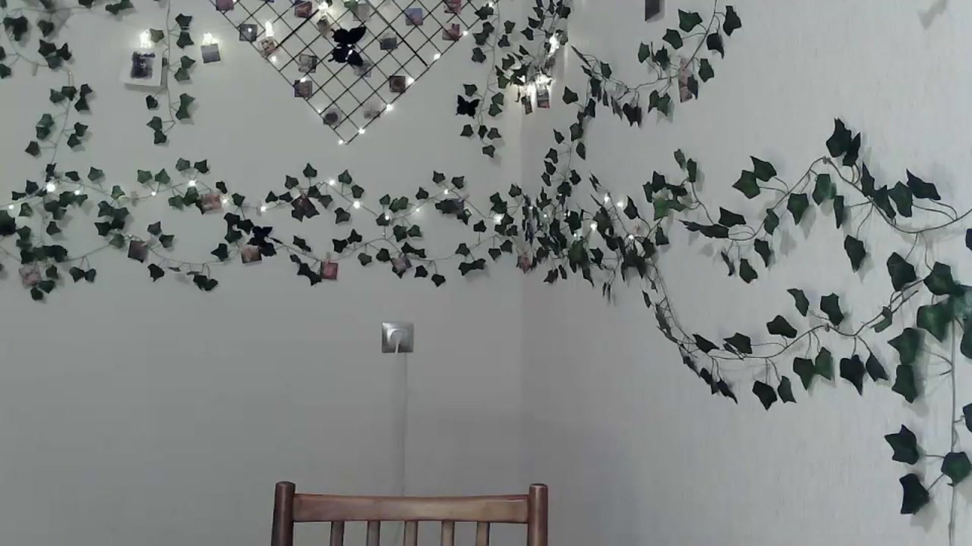 Gallery image thumbnail from New_Lina's myfreecams stream on, 04/13/2024, 18:46 image 15 of 20