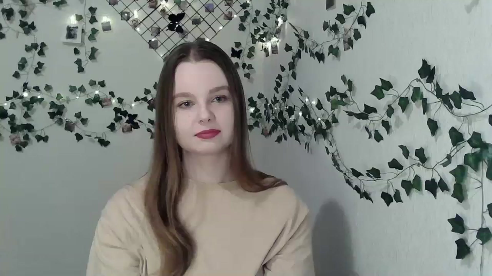 Gallery image thumbnail from New_Lina's myfreecams stream on, 04/13/2024, 18:46 image 14 of 20