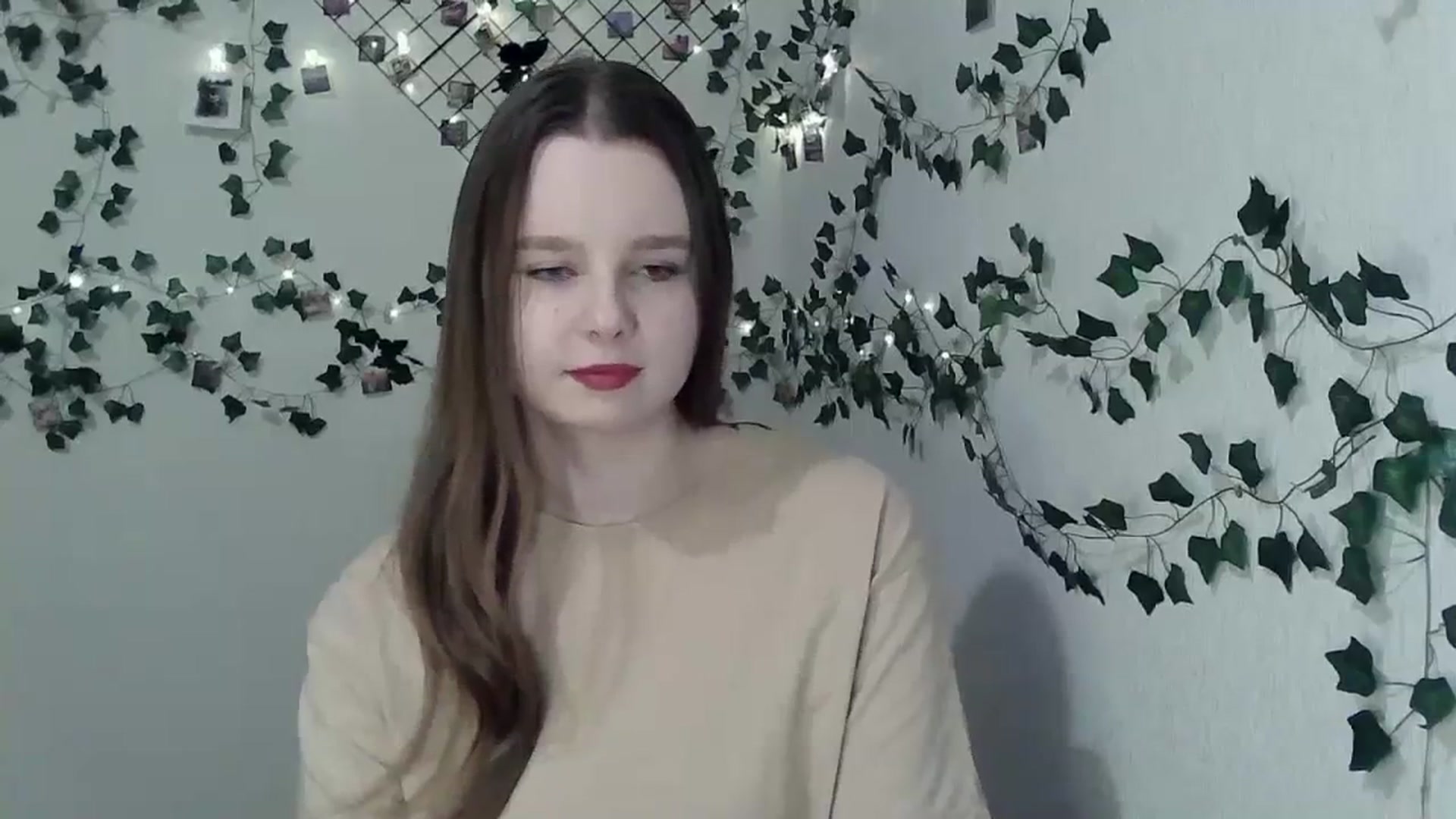 Gallery image thumbnail from New_Lina's myfreecams stream on, 04/13/2024, 18:46 image 18 of 20