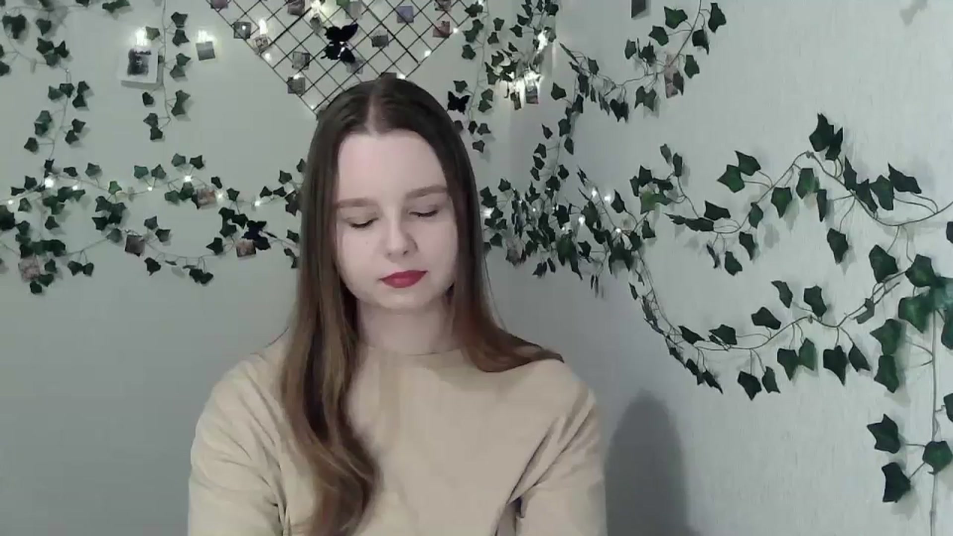 Gallery image thumbnail from New_Lina's myfreecams stream on, 04/13/2024, 18:46 image 9 of 20