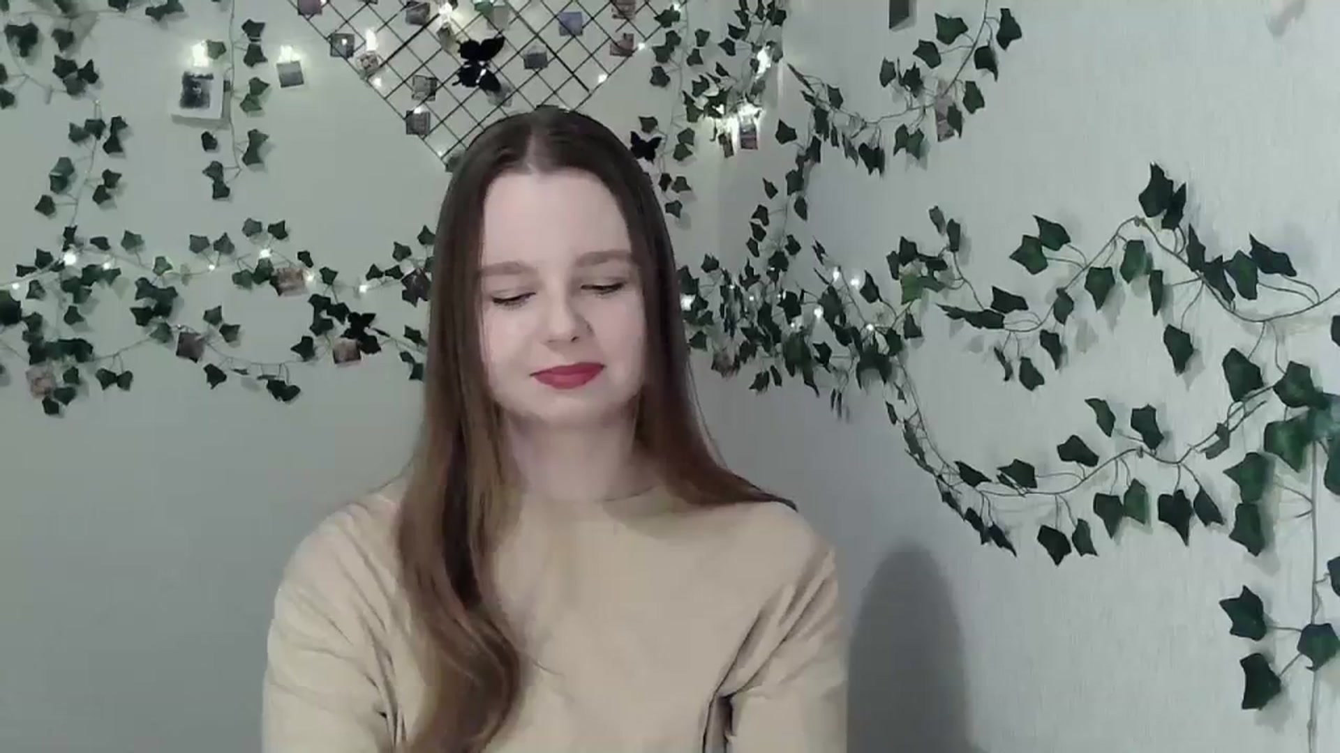 Gallery image thumbnail from New_Lina's myfreecams stream on, 04/13/2024, 18:46 image 8 of 20