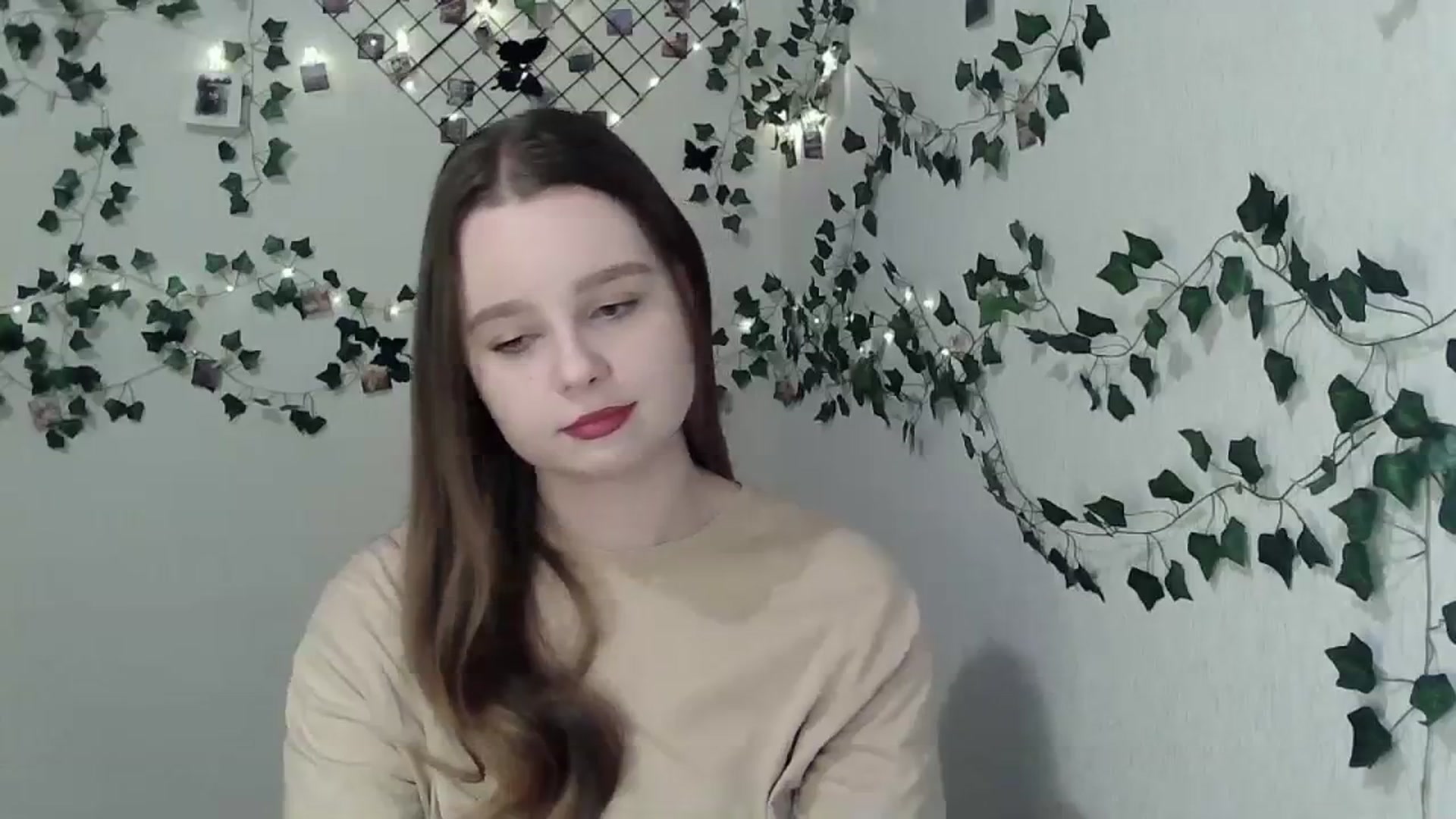 Gallery image thumbnail from New_Lina's myfreecams stream on, 04/13/2024, 18:46 image 2 of 20