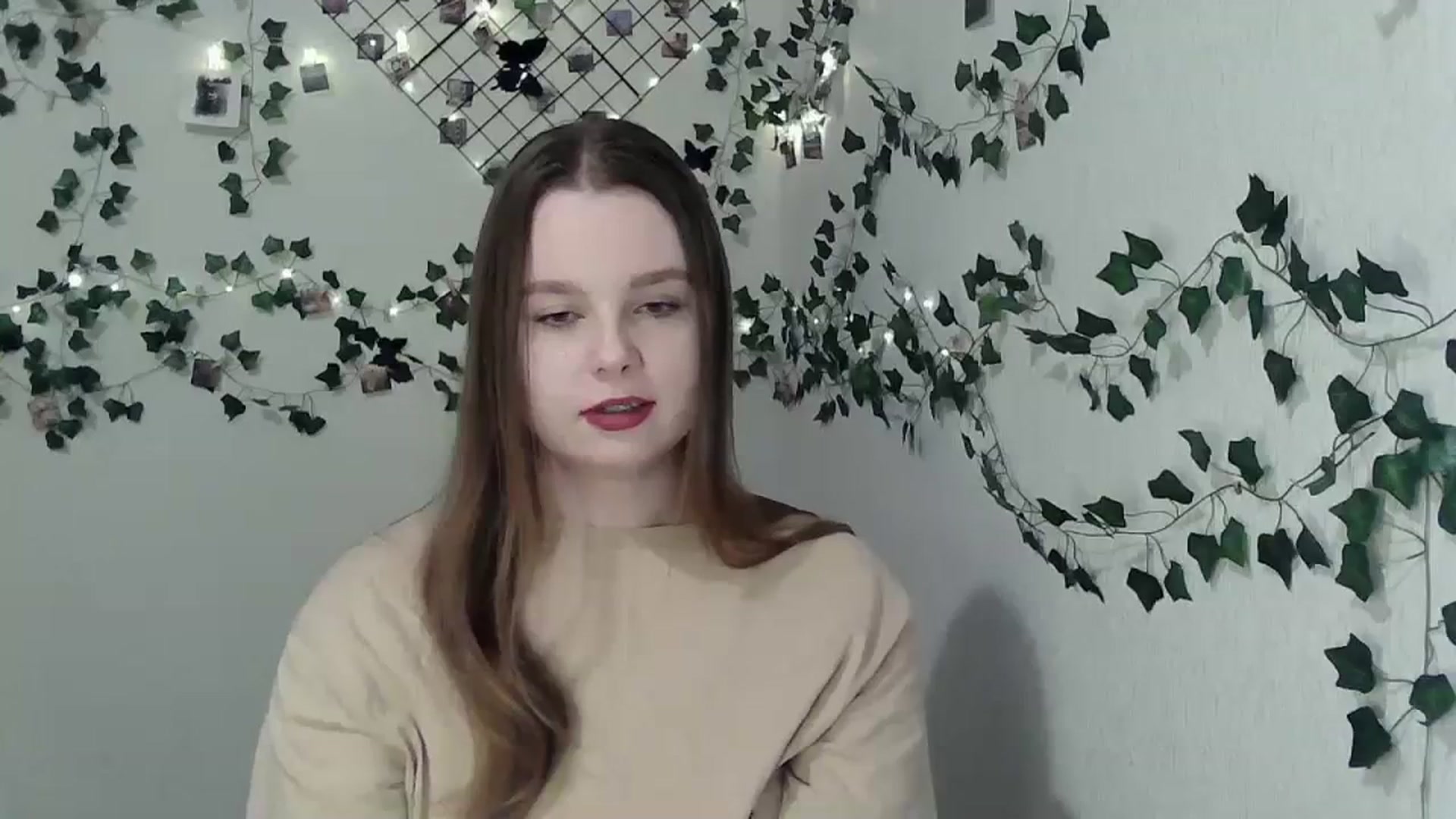 Gallery image thumbnail from New_Lina's myfreecams stream on, 04/13/2024, 18:46 image 12 of 20