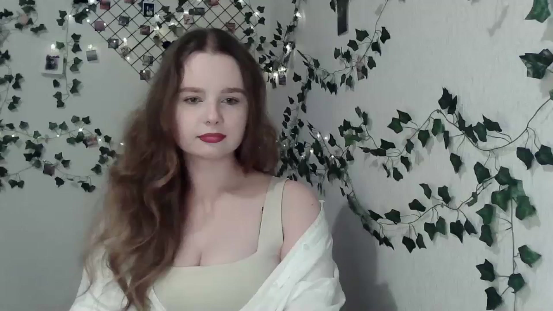Gallery image thumbnail from New_Lina's myfreecams stream on, 05/07/2024, 17:48 image 1 of 20