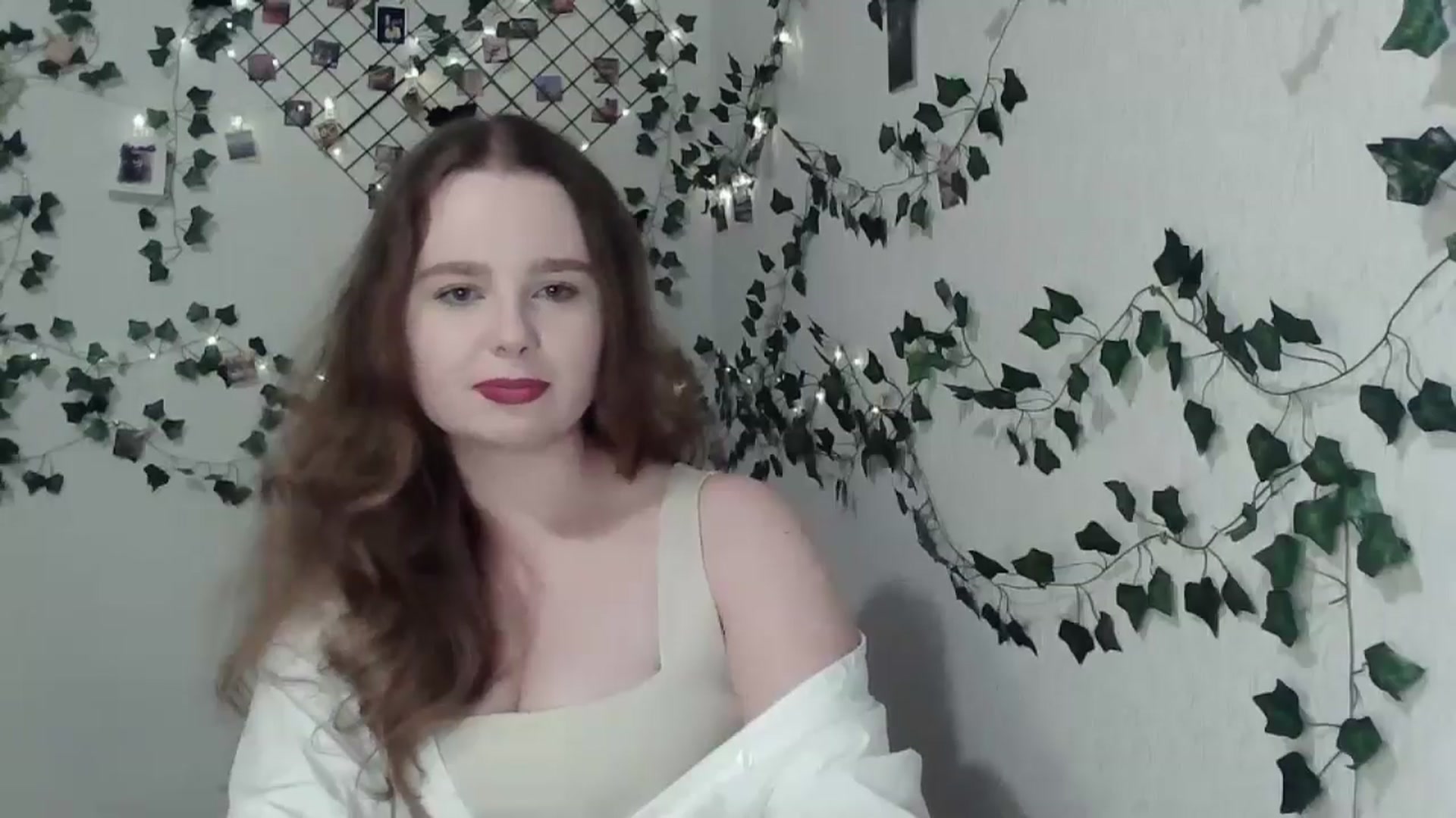 Gallery image thumbnail from New_Lina's myfreecams stream on, 05/07/2024, 17:48 image 11 of 20