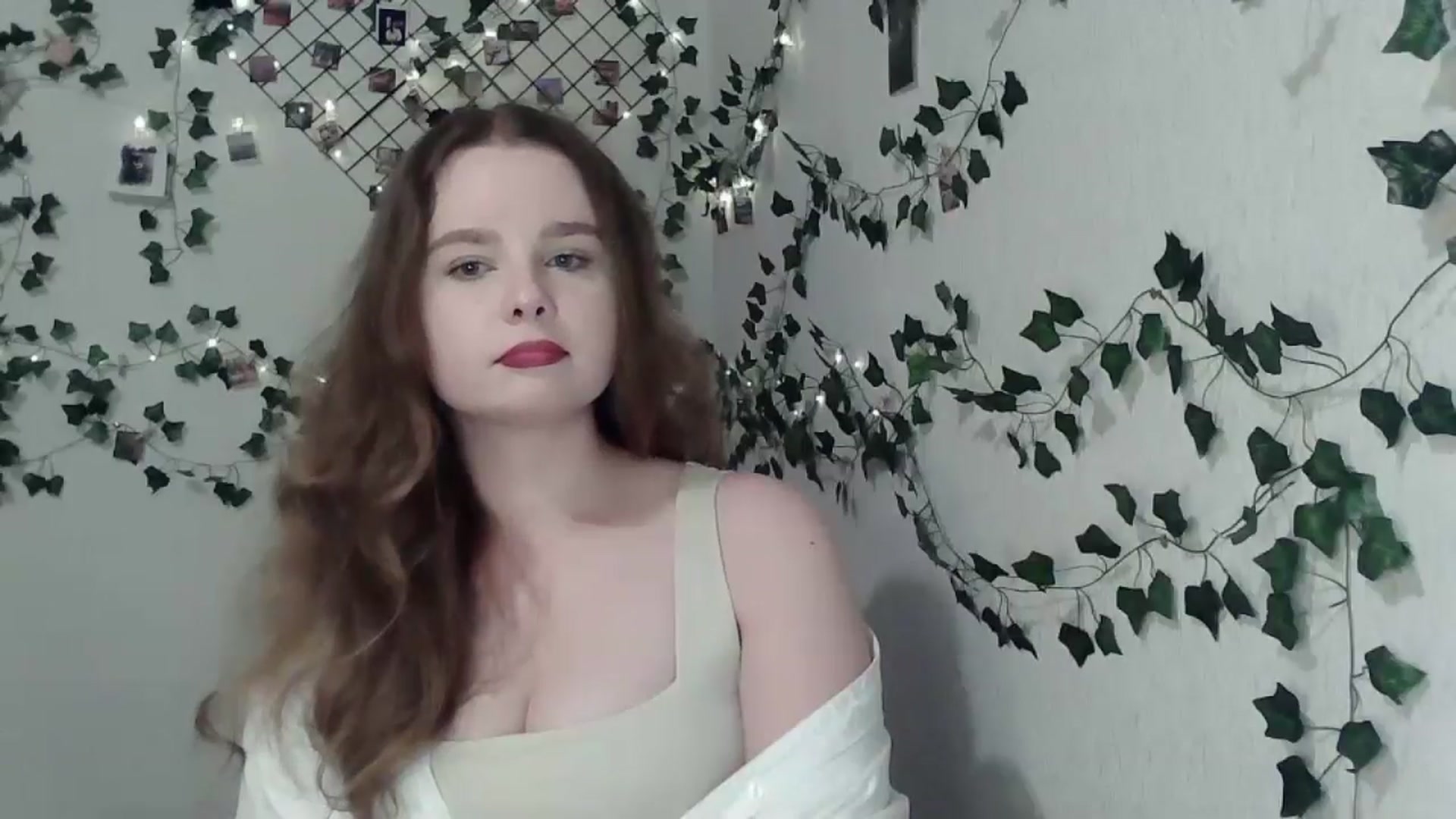 Gallery image thumbnail from New_Lina's myfreecams stream on, 05/07/2024, 17:48 image 9 of 20