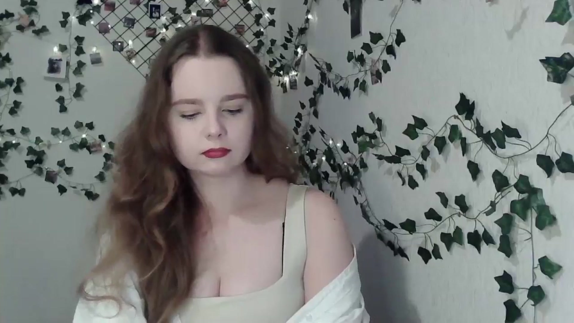 Gallery image thumbnail from New_Lina's myfreecams stream on, 05/07/2024, 17:48 image 4 of 20