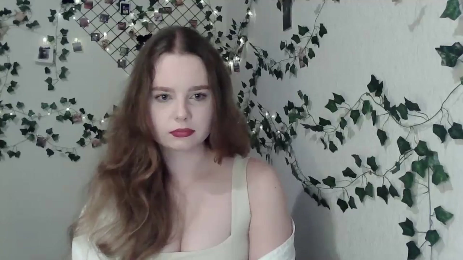 Gallery image thumbnail from New_Lina's myfreecams stream on, 05/07/2024, 17:48 image 16 of 20