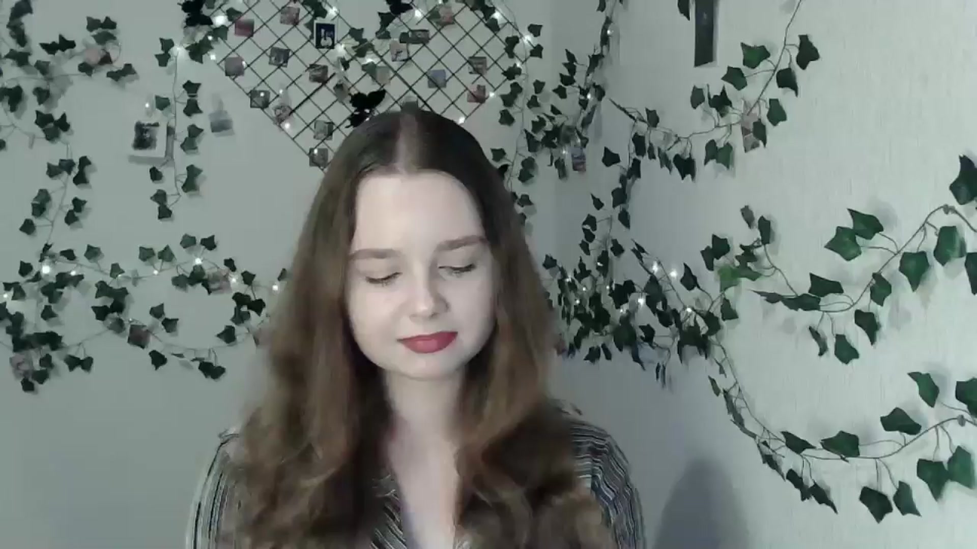 Gallery image thumbnail from New_Lina's myfreecams stream on, 05/30/2024, 19:08 image 13 of 20