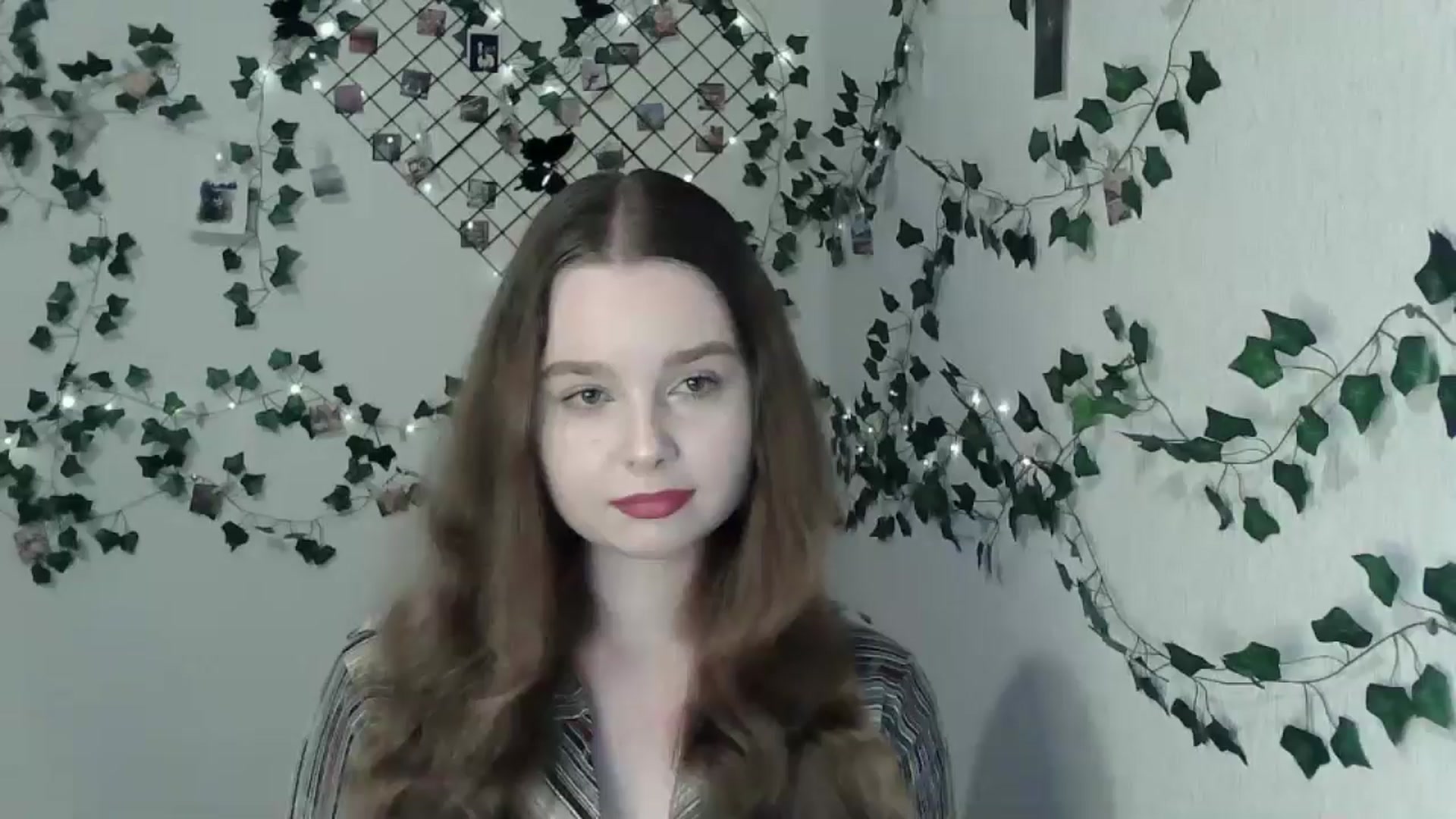 Gallery image thumbnail from New_Lina's myfreecams stream on, 05/30/2024, 19:08 image 9 of 20
