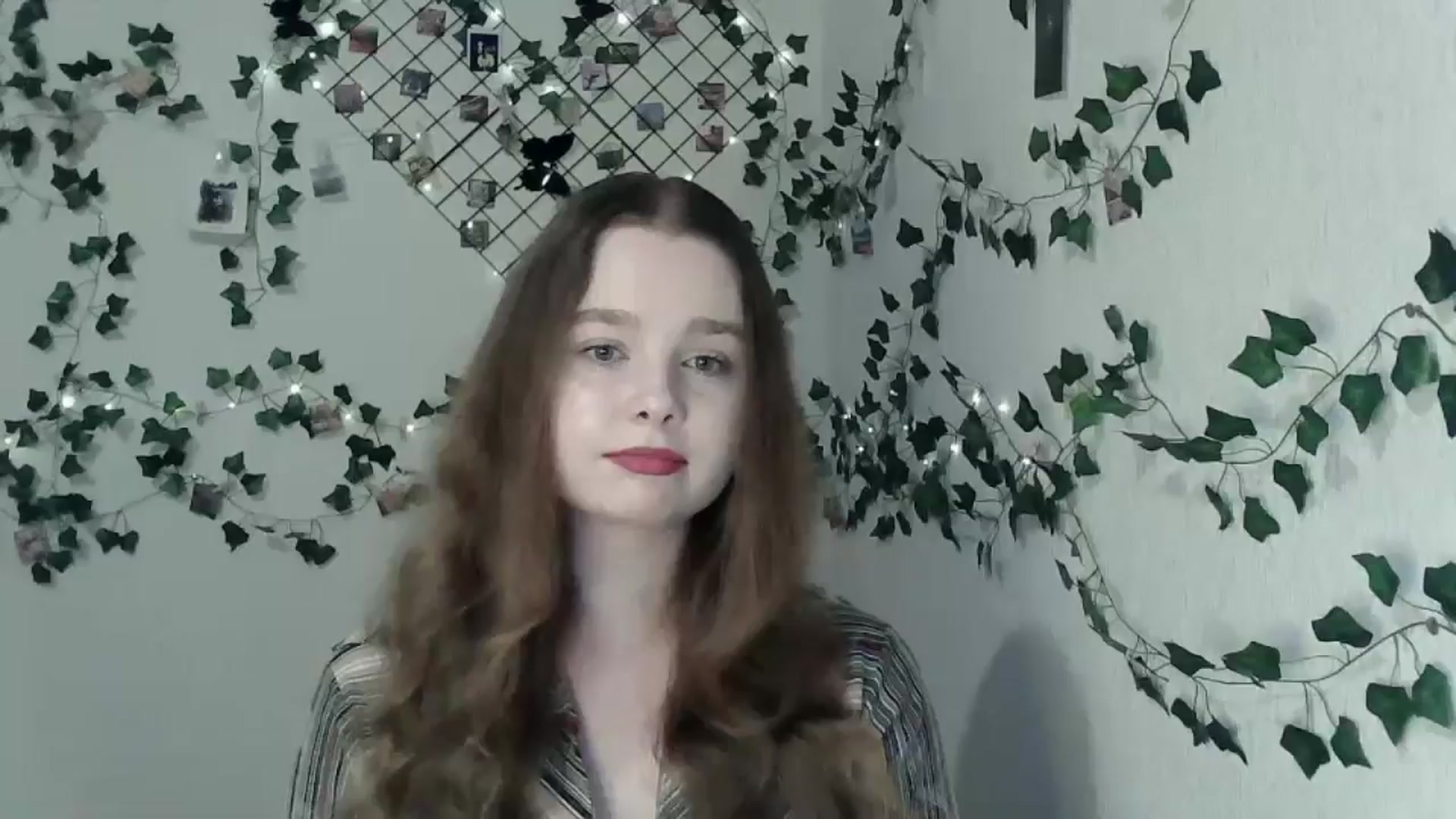 Gallery image thumbnail from New_Lina's myfreecams stream on, 05/30/2024, 19:08 image 16 of 20