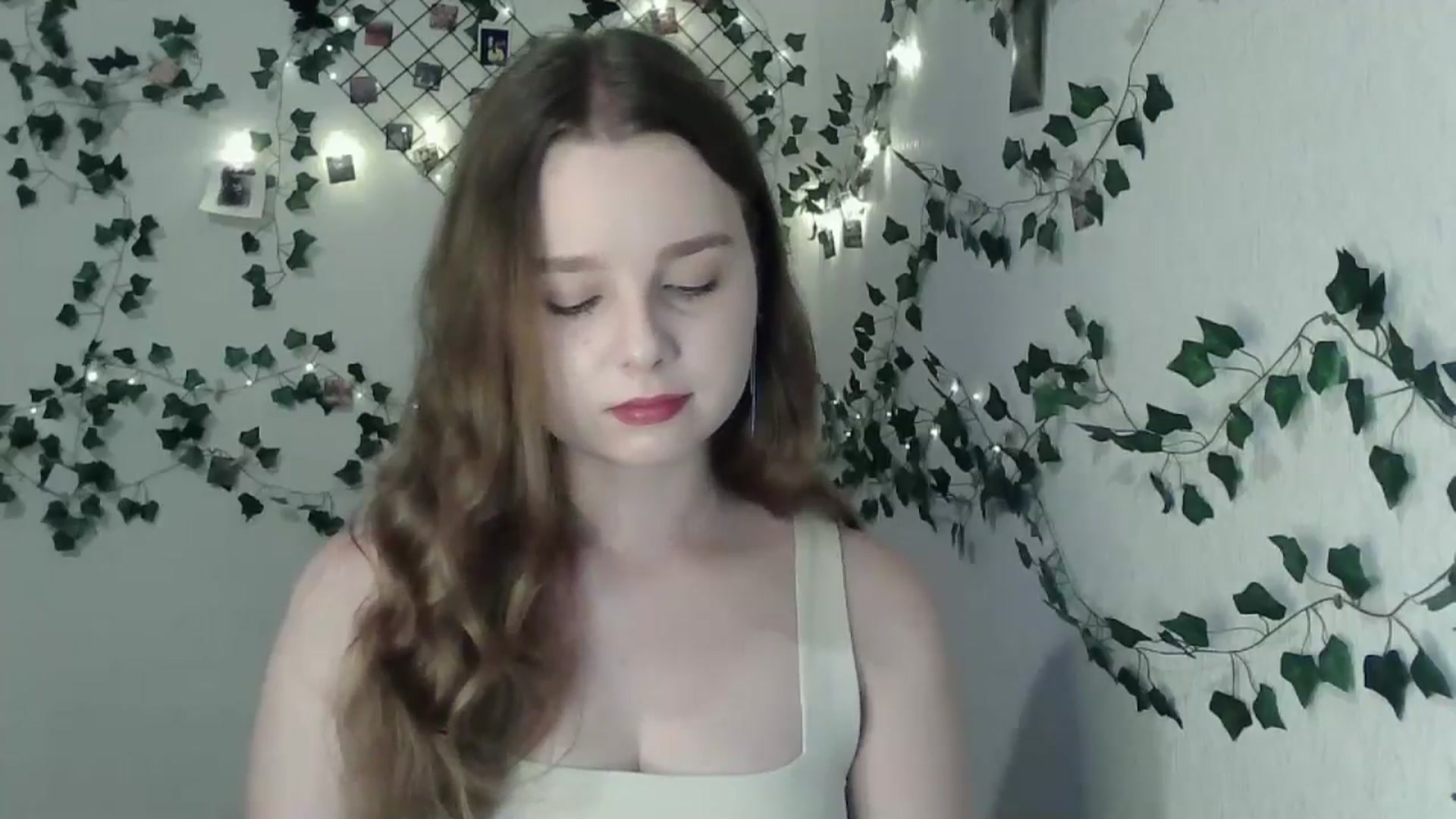 Gallery image thumbnail from New_Lina's myfreecams stream on, 06/15/2024, 18:37 image 15 of 20