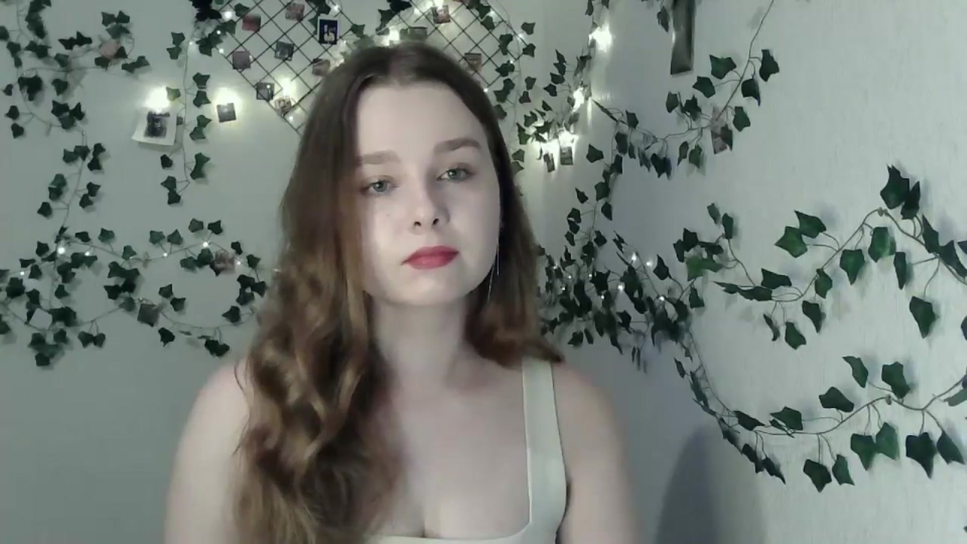 Gallery image thumbnail from New_Lina's myfreecams stream on, 06/15/2024, 18:37 image 12 of 20