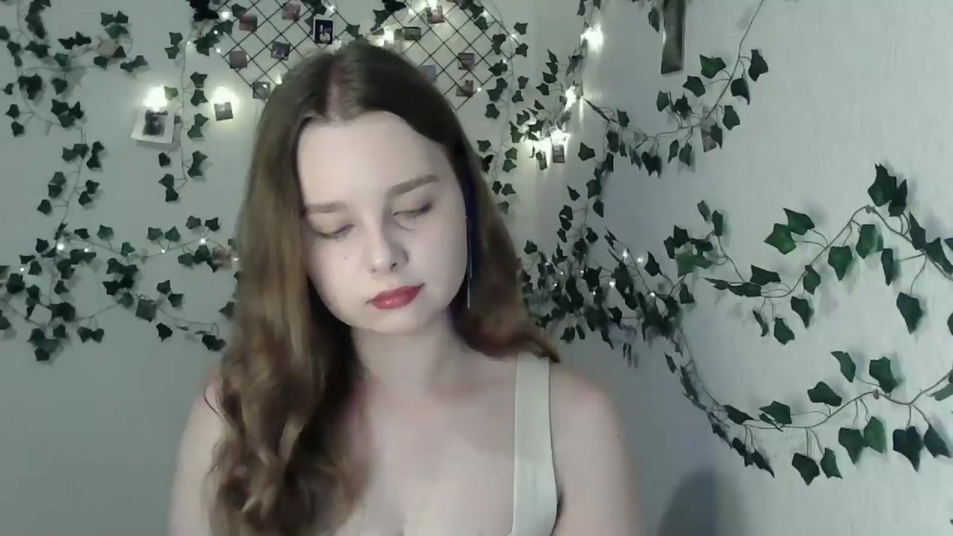 Gallery image thumbnail from New_Lina's myfreecams stream on, 06/15/2024, 18:37 image 17 of 20